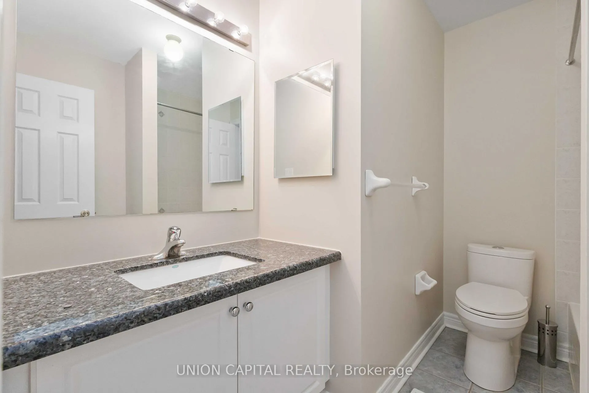 Photo 22 of 25 Maple Ridge Crescent, Markham, Greensborough — HOMEH