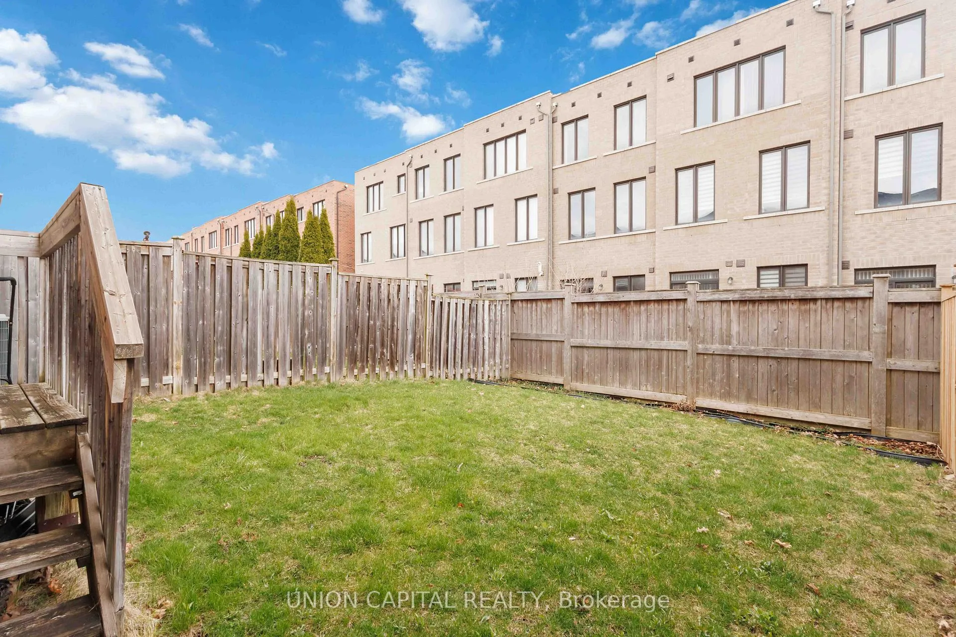 Photo 25 of 25 Maple Ridge Crescent, Markham, Greensborough — HOMEH