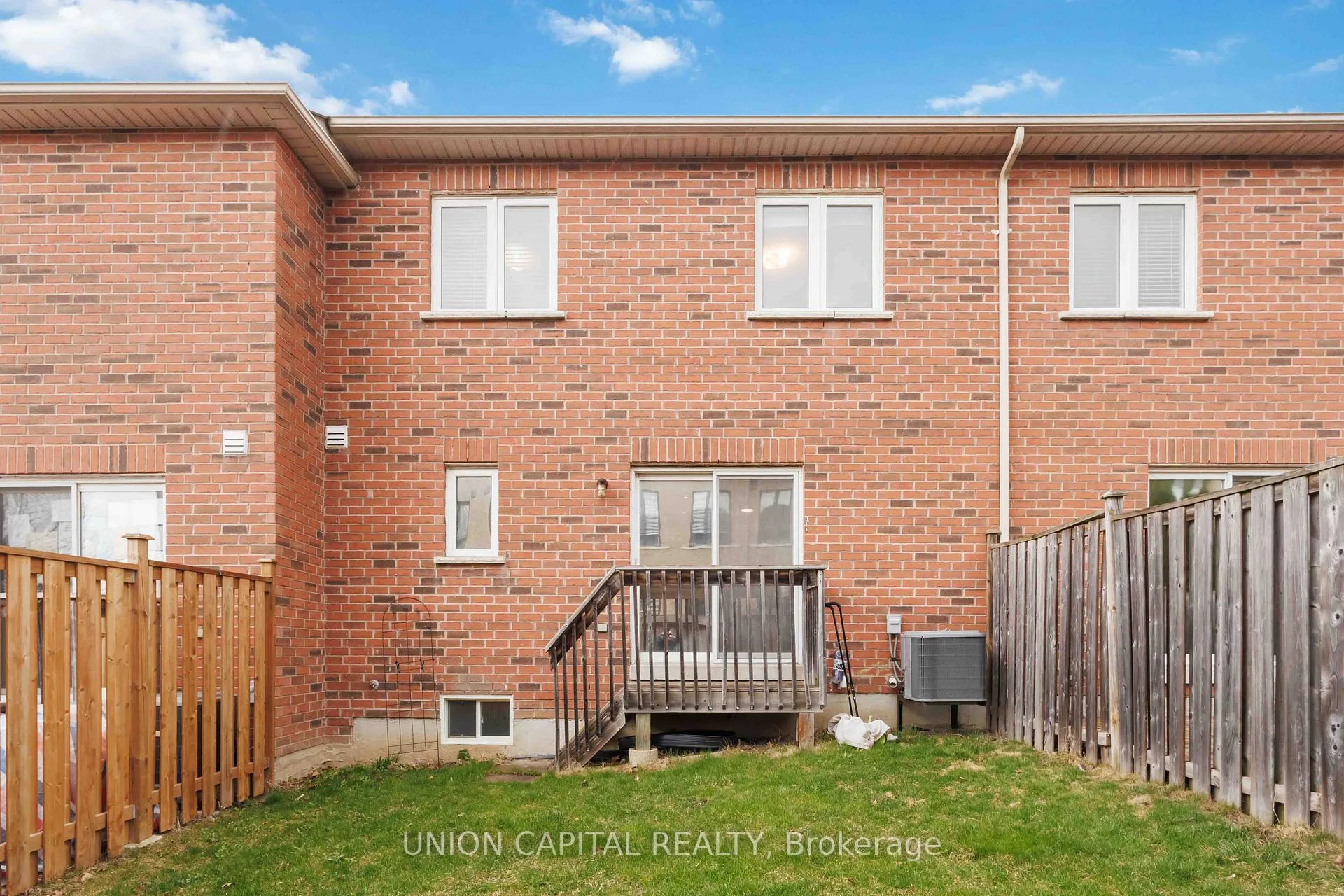 Photo 26 of 25 Maple Ridge Crescent, Markham, Greensborough — HOMEH