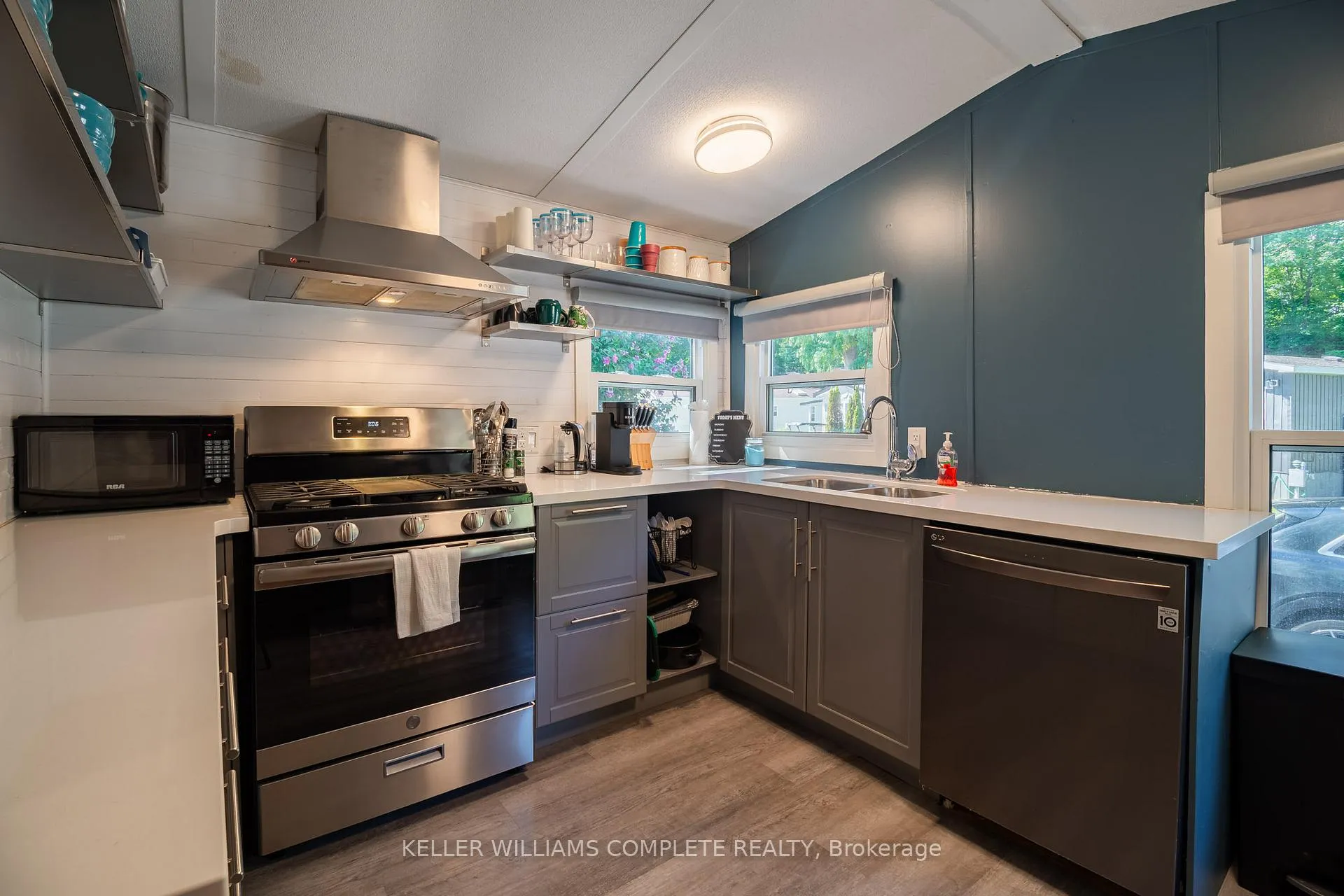 Photo 16 of 12 Valley Lane, Port Colborne, Sherkston — HOMEH