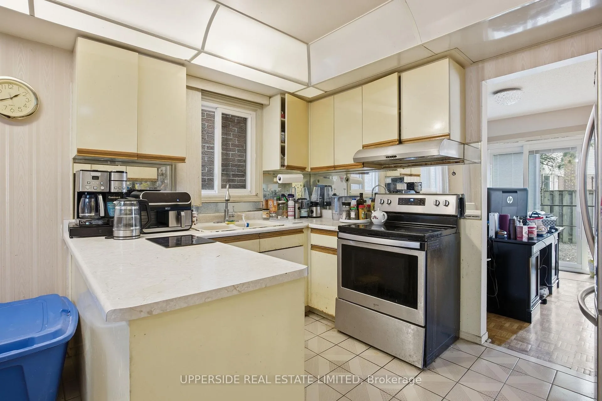 Photo 10 of 691 York Hill Boulevard, Vaughan, Crestwood-Springfarm-Yorkhill — HOMEH