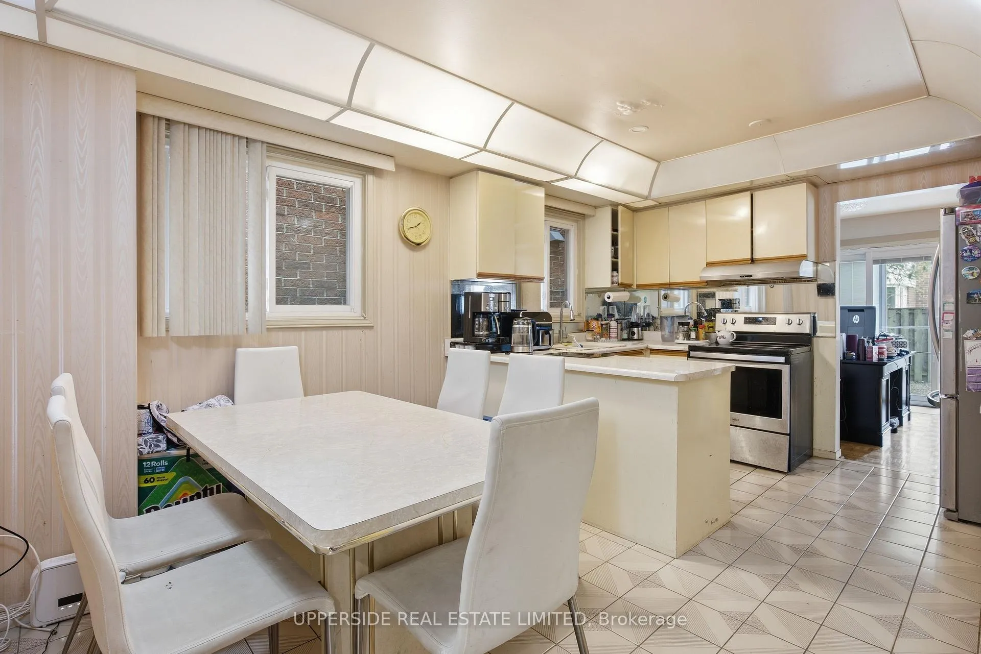 Photo 12 of 691 York Hill Boulevard, Vaughan, Crestwood-Springfarm-Yorkhill — HOMEH