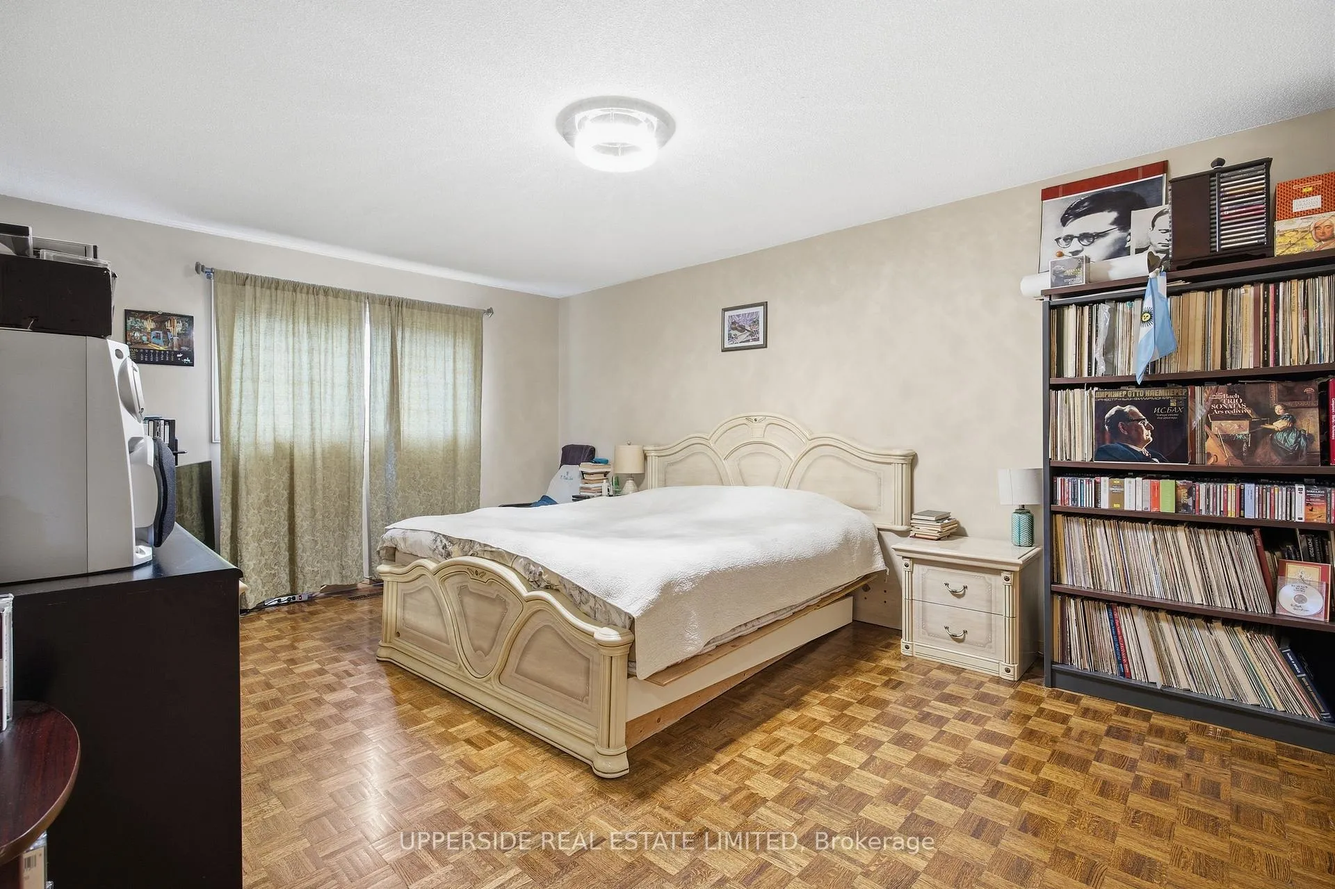 Photo 22 of 691 York Hill Boulevard, Vaughan, Crestwood-Springfarm-Yorkhill — HOMEH
