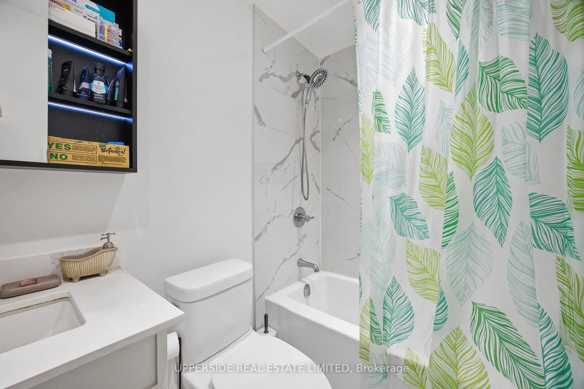 Photo 26 of 691 York Hill Boulevard, Vaughan, Crestwood-Springfarm-Yorkhill — HOMEH