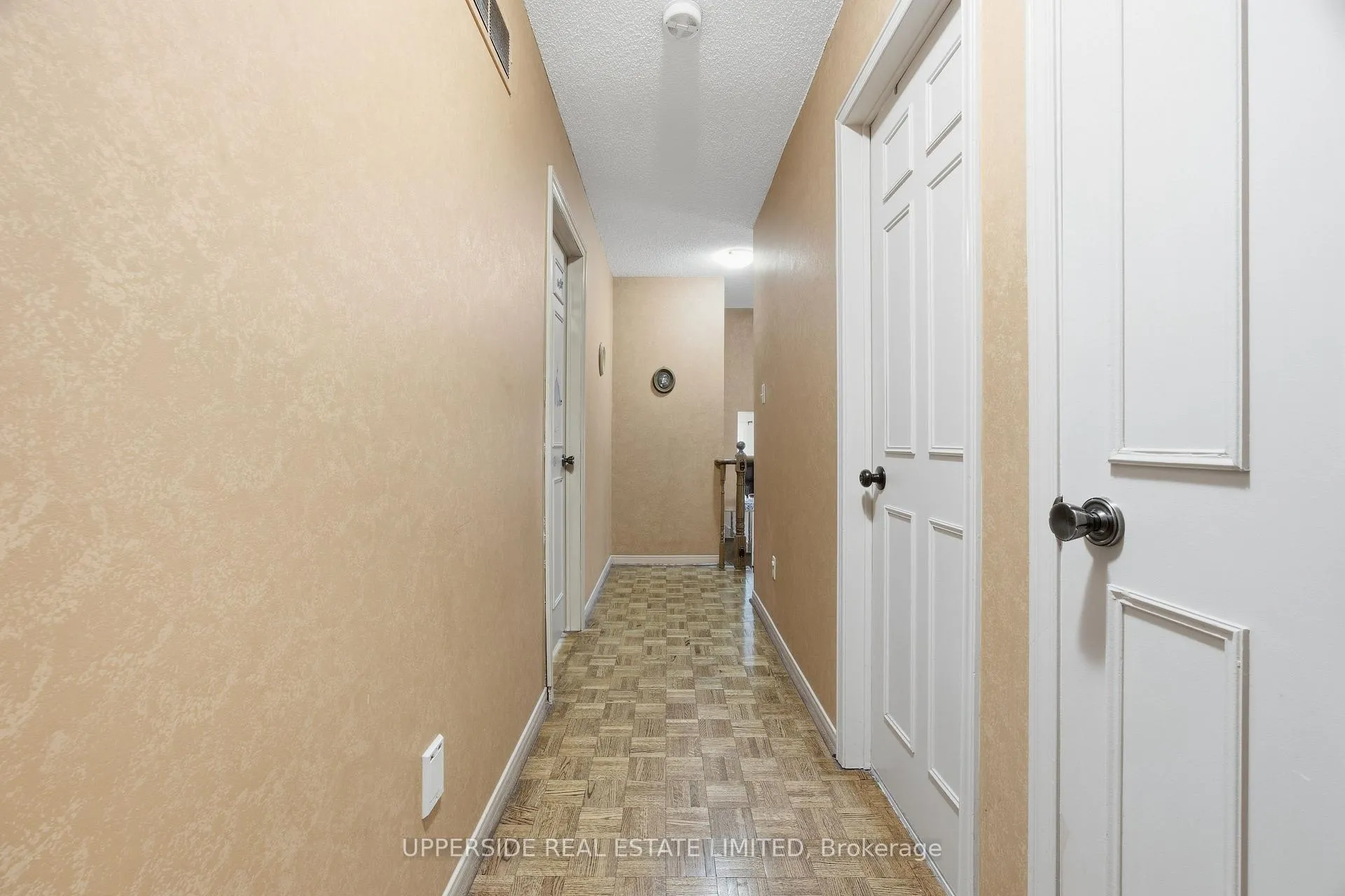 Photo 35 of 691 York Hill Boulevard, Vaughan, Crestwood-Springfarm-Yorkhill — HOMEH
