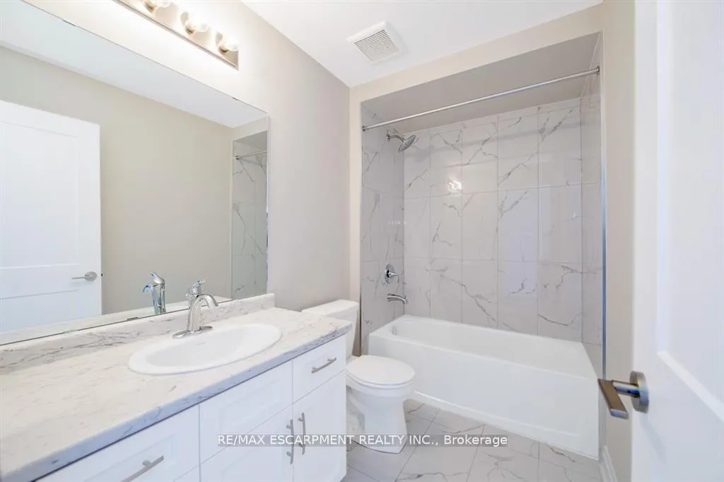 Photo 15 of 46 Kenesky Drive, Hamilton, Waterdown — HOMEH