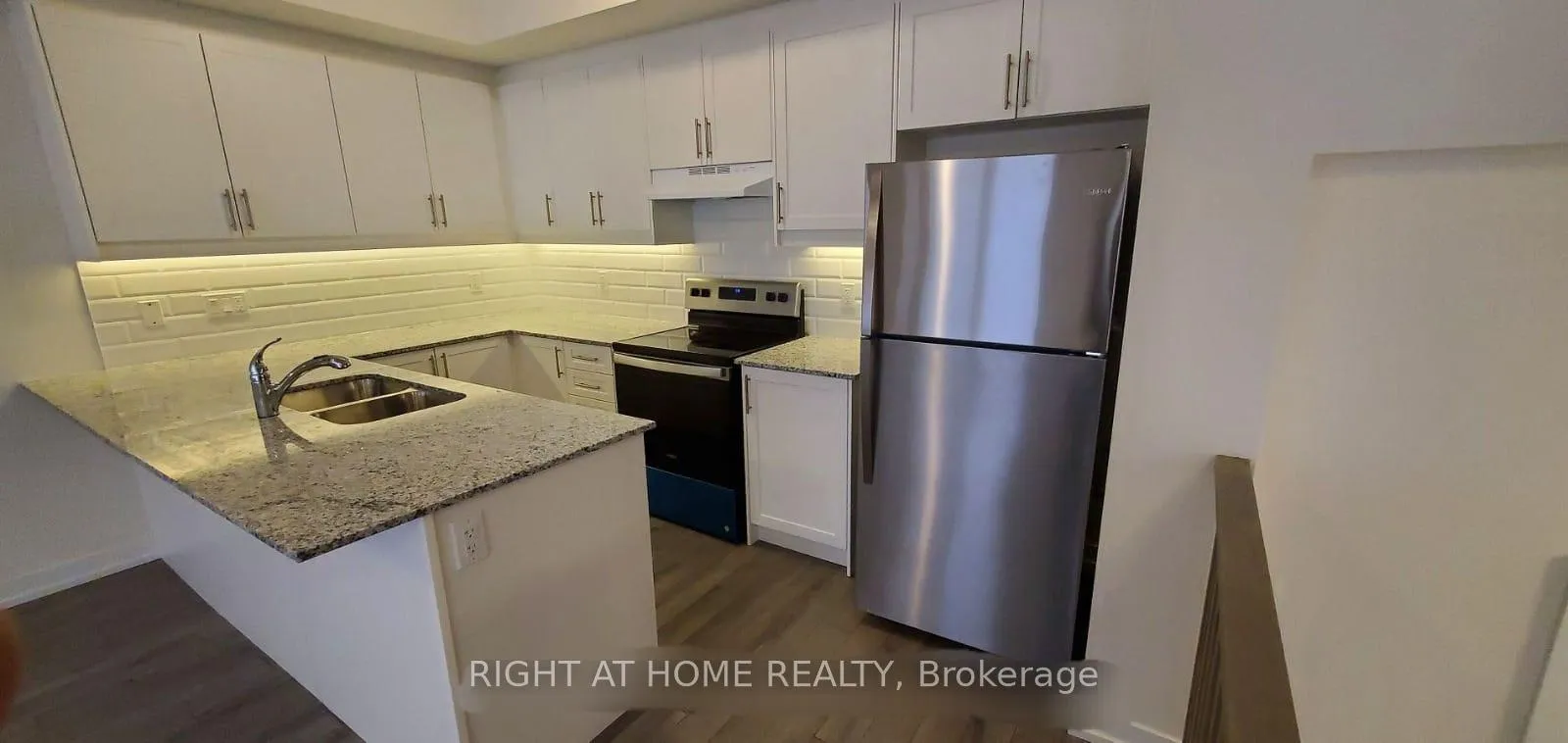 Photo 5 of 1554 Moonseed Place, Milton, Cobban — HOMEH