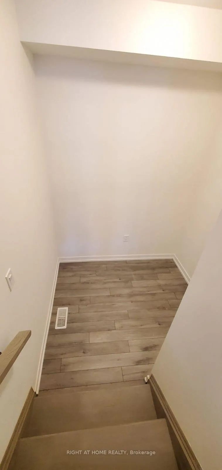 Photo 19 of 1554 Moonseed Place, Milton, Cobban — HOMEH