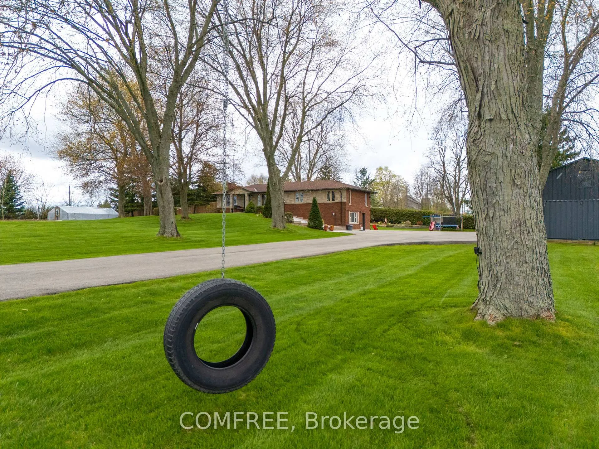Photo 45 of 15 Orkney Road, Hamilton, Rural Flamborough — HOMEH
