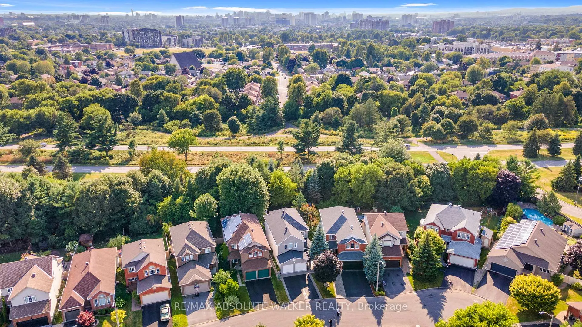 Photo 3 of 51 Borealis Crescent, Ottawa, Carson Meadows — HOMEH