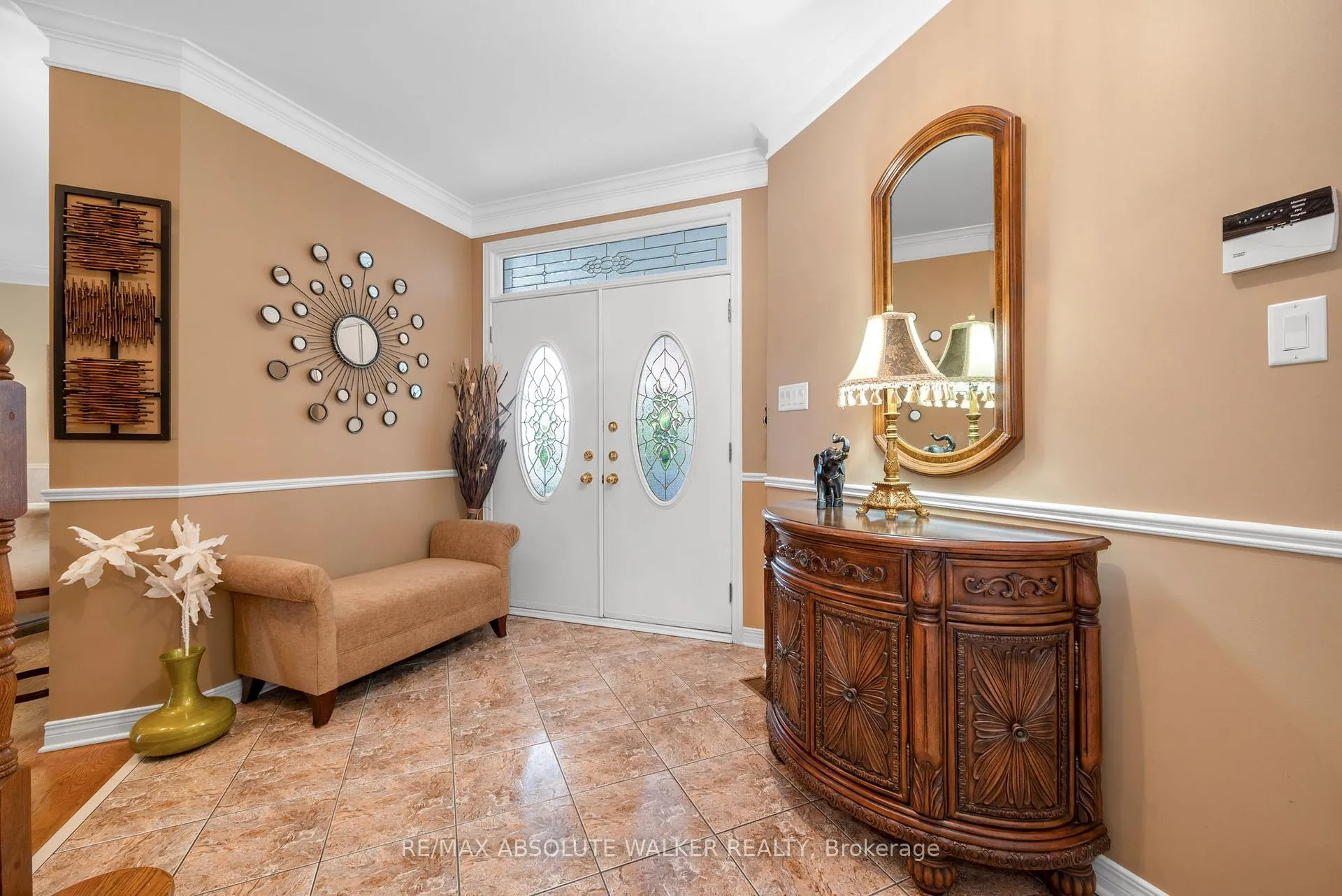 Photo 5 of 51 Borealis Crescent, Ottawa, Carson Meadows — HOMEH