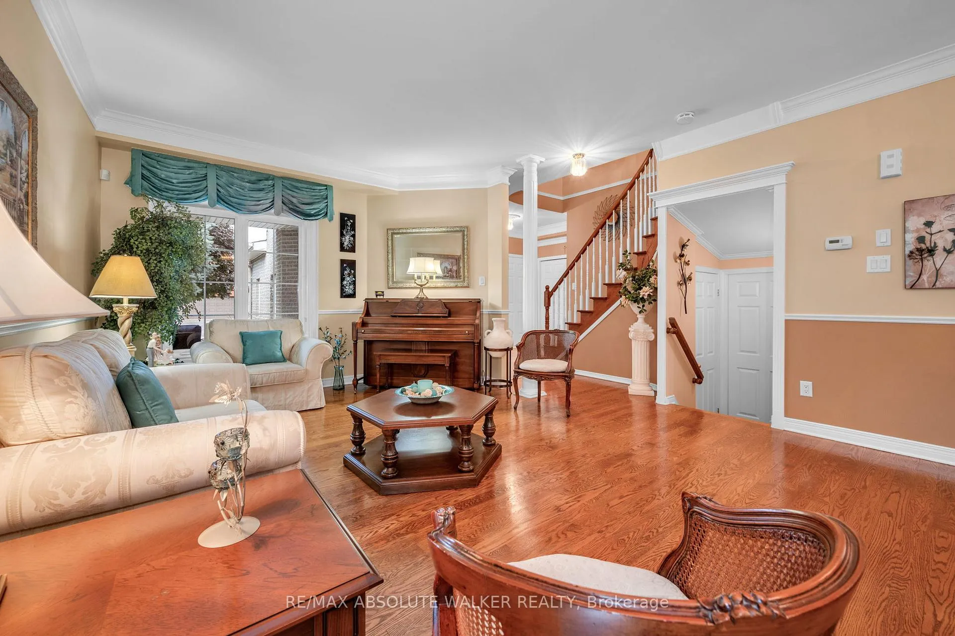 Photo 8 of 51 Borealis Crescent, Ottawa, Carson Meadows — HOMEH