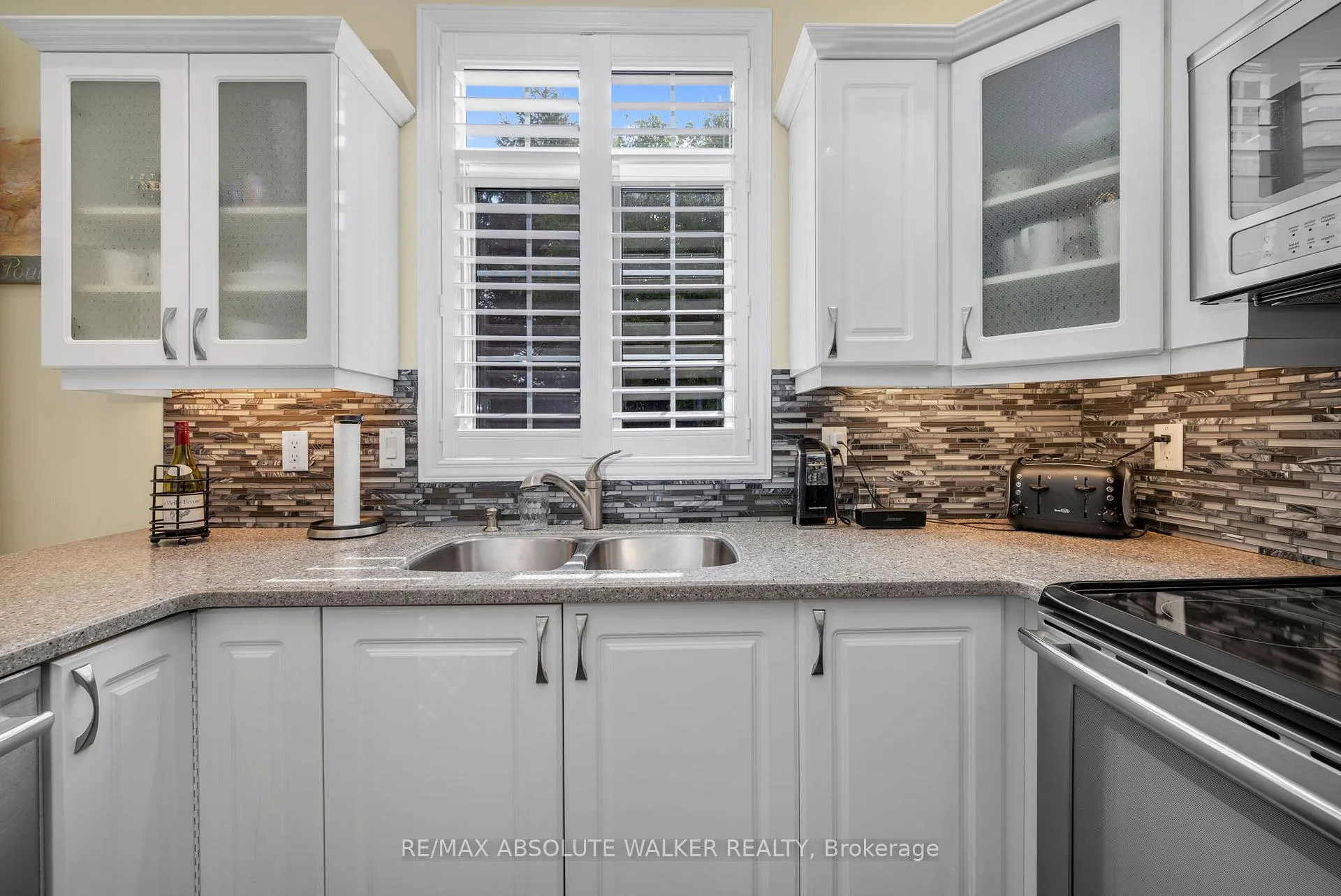 Photo 18 of 51 Borealis Crescent, Ottawa, Carson Meadows — HOMEH