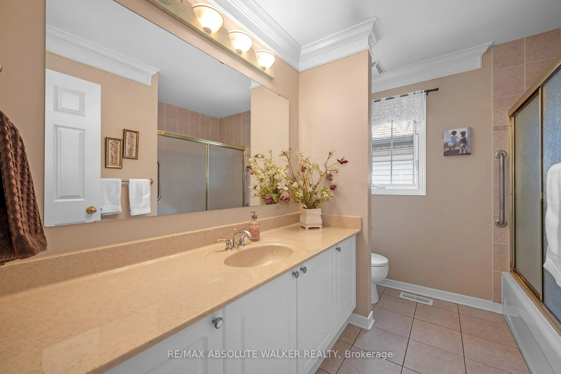 Photo 31 of 51 Borealis Crescent, Ottawa, Carson Meadows — HOMEH