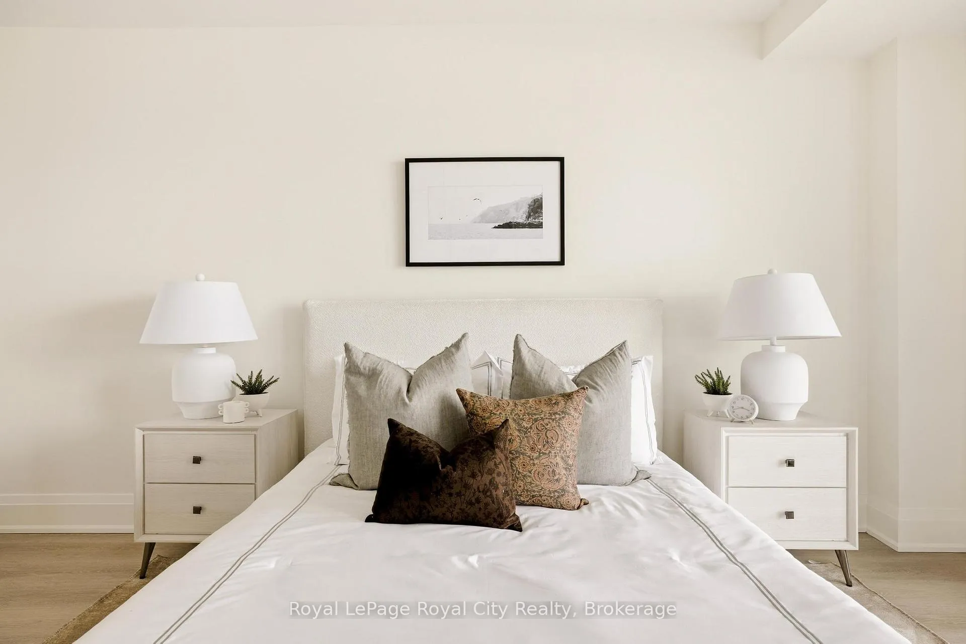 Photo 17 of Unit 211, 6523 Wellington 7 Road, Centre Wellington, Elora/Salem — HOMEH