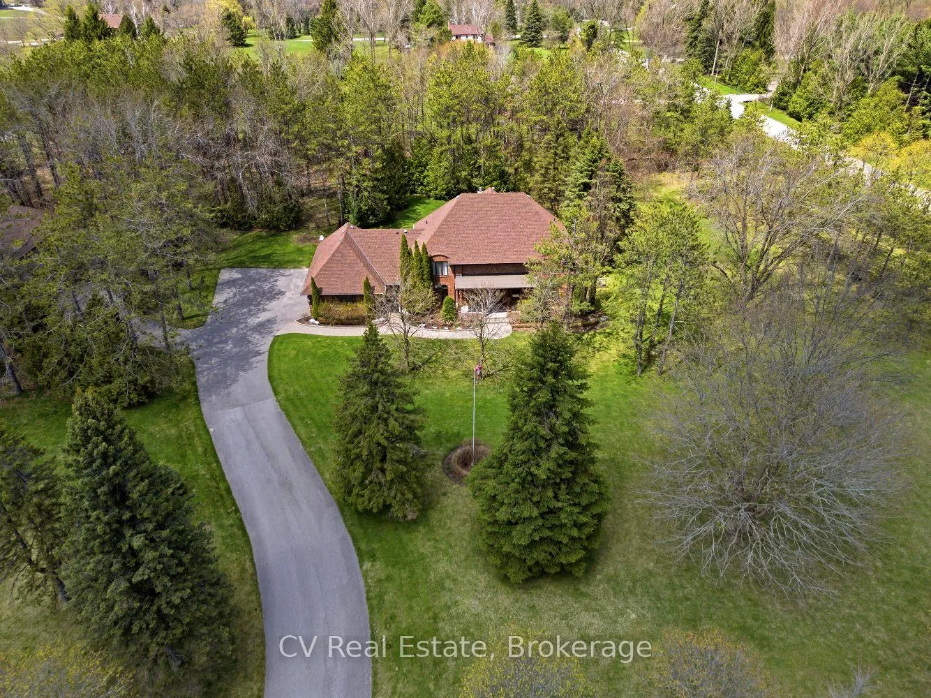 Photo 2 of 12 Bristol Sands Crescent, Uxbridge, Rural Uxbridge — HOMEH