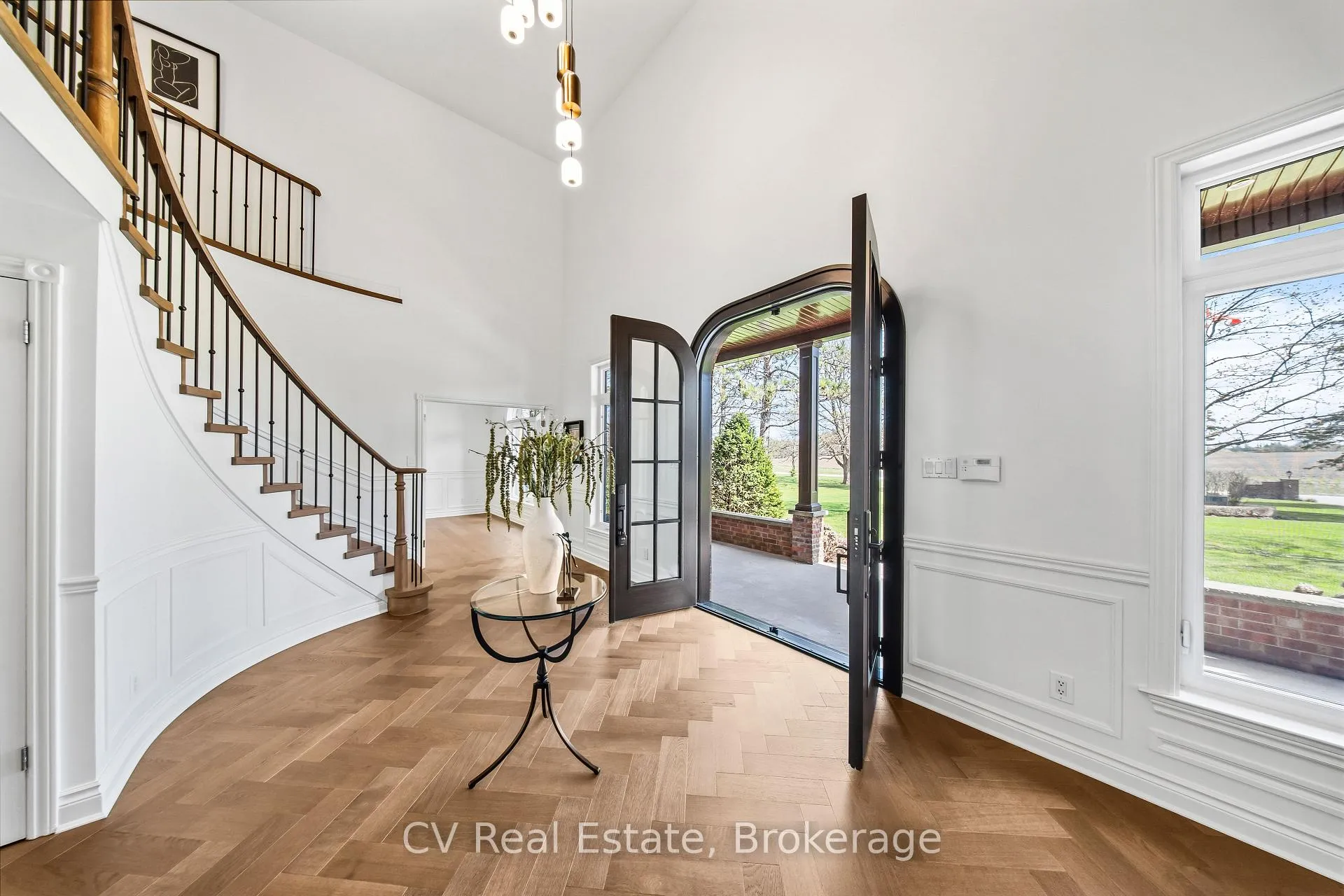 Photo 4 of 12 Bristol Sands Crescent, Uxbridge, Rural Uxbridge — HOMEH