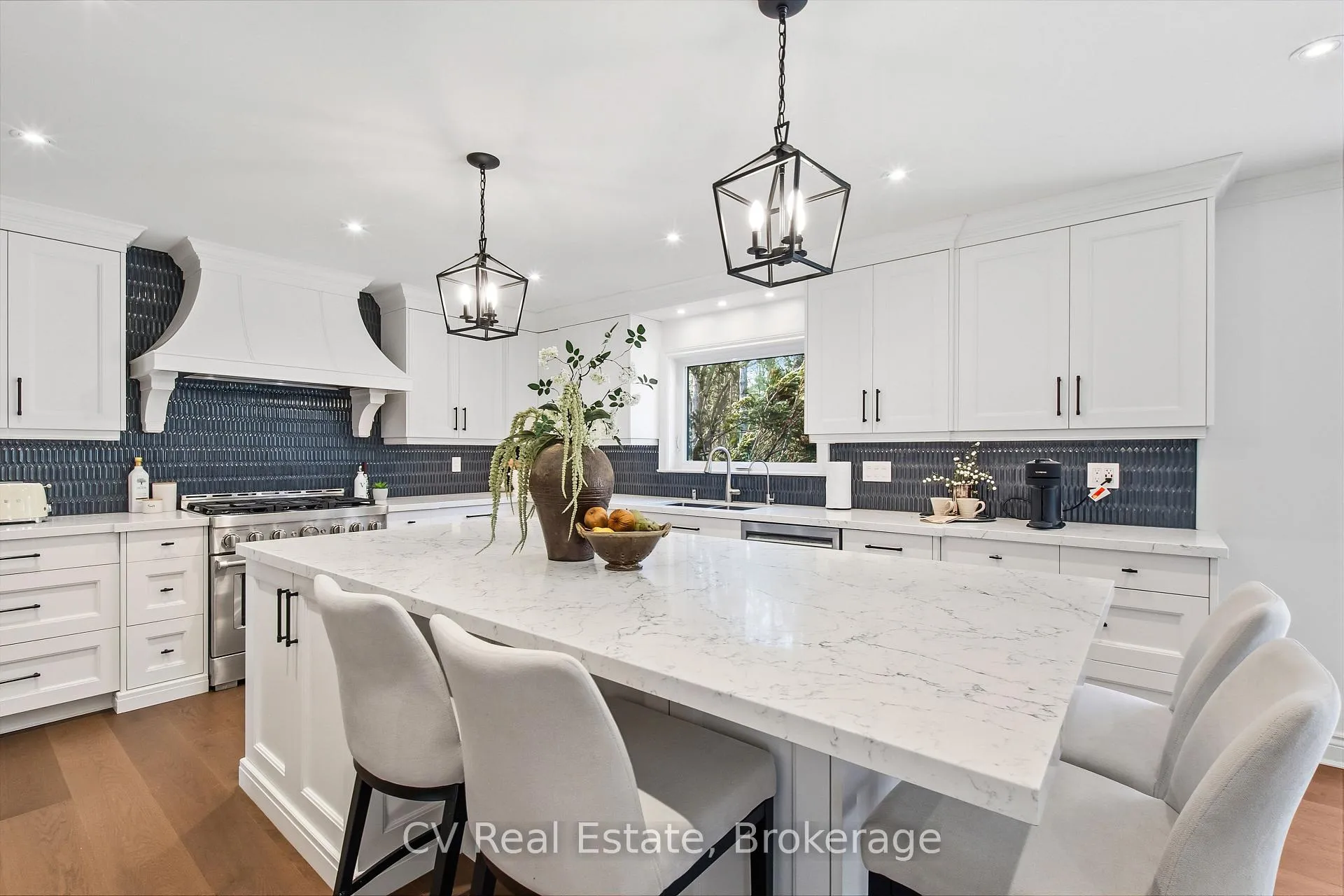 Photo 9 of 12 Bristol Sands Crescent, Uxbridge, Rural Uxbridge — HOMEH