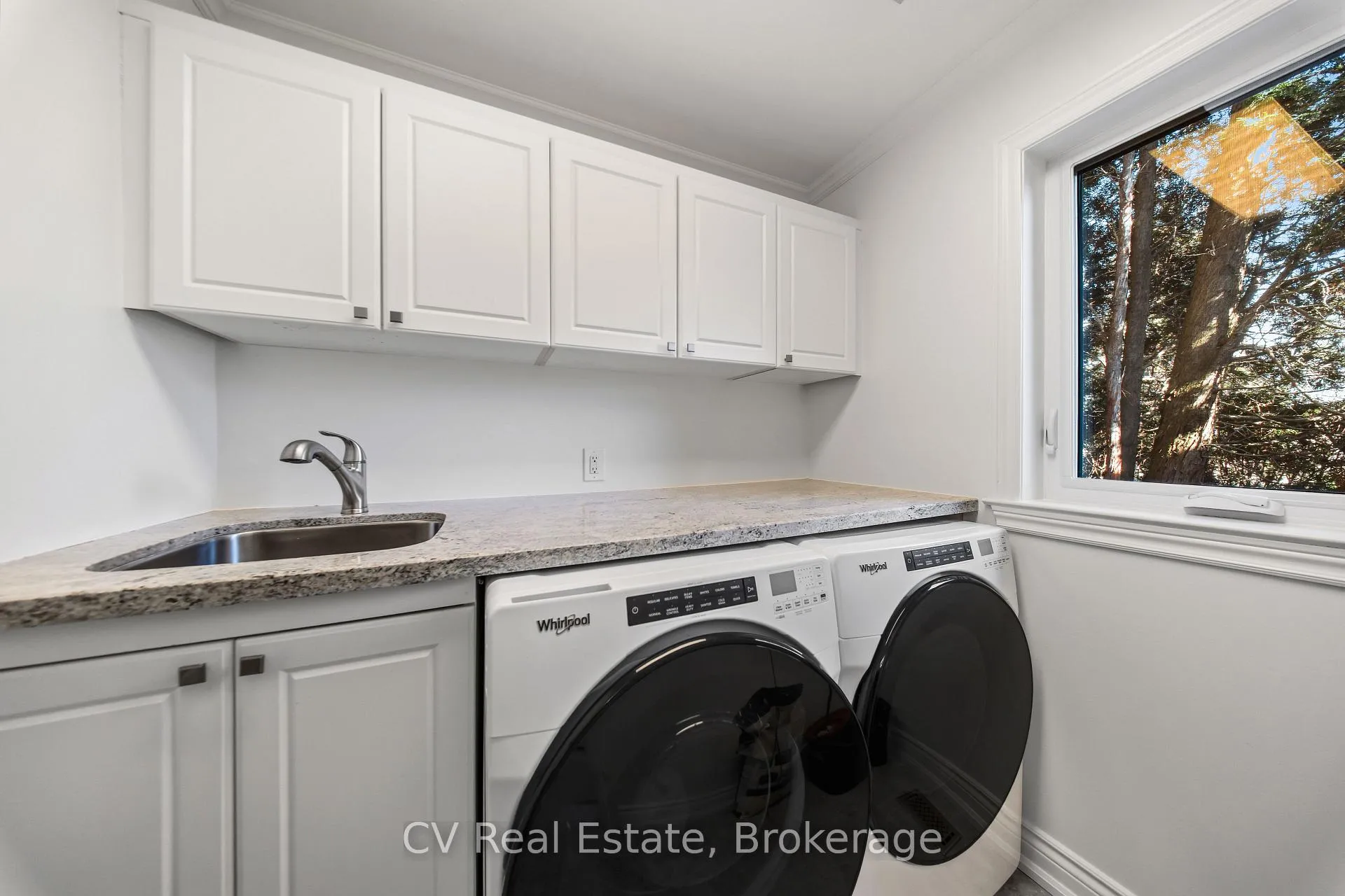 Photo 14 of 12 Bristol Sands Crescent, Uxbridge, Rural Uxbridge — HOMEH