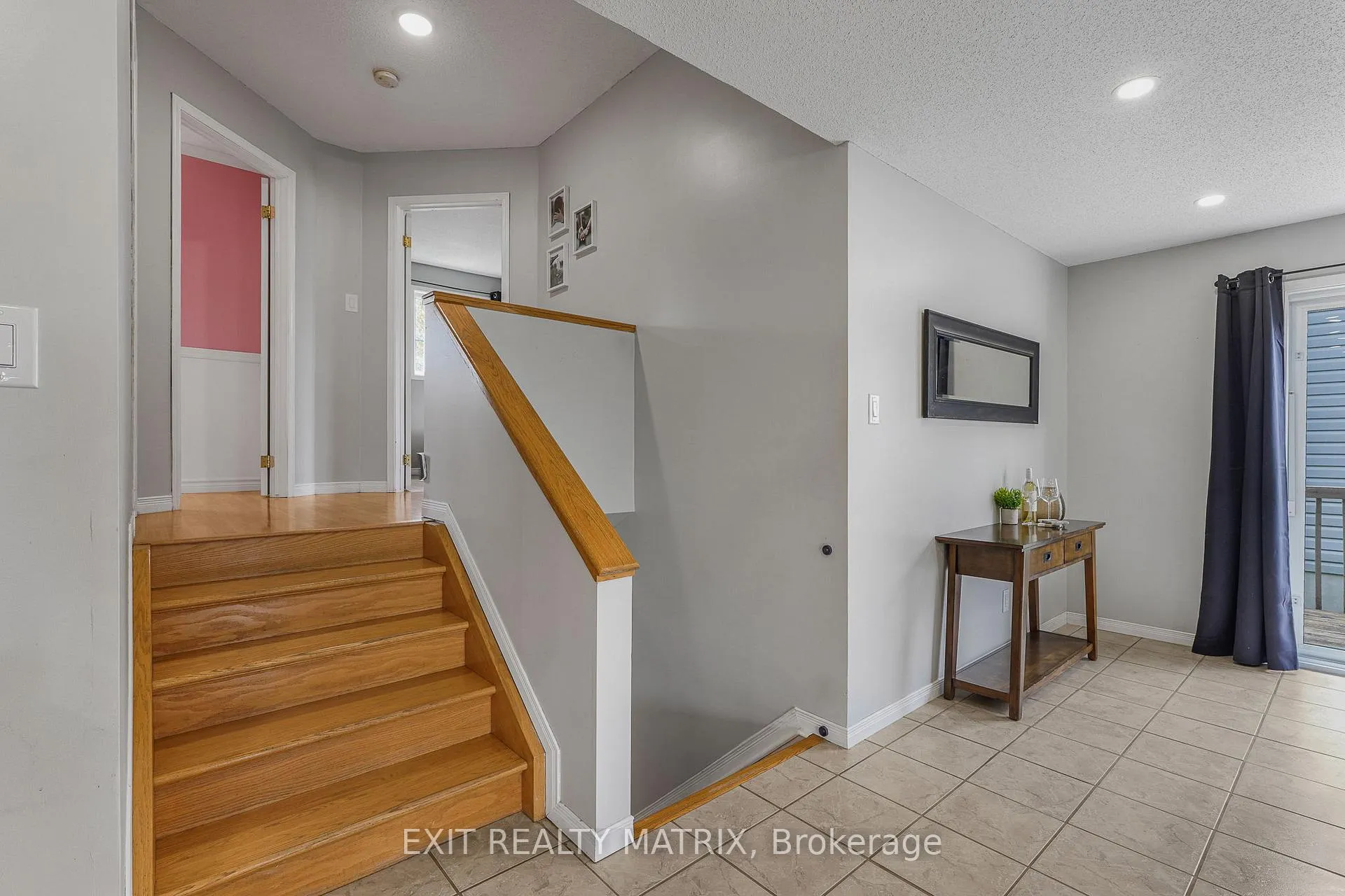 Photo 14 of Unit B, 2 Gloss Street, North Stormont, North Stormont (Finch) Twp — HOMEH