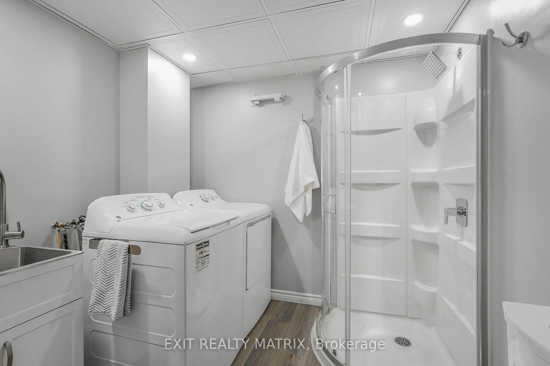 Photo 19 of Unit B, 2 Gloss Street, North Stormont, North Stormont (Finch) Twp — HOMEH
