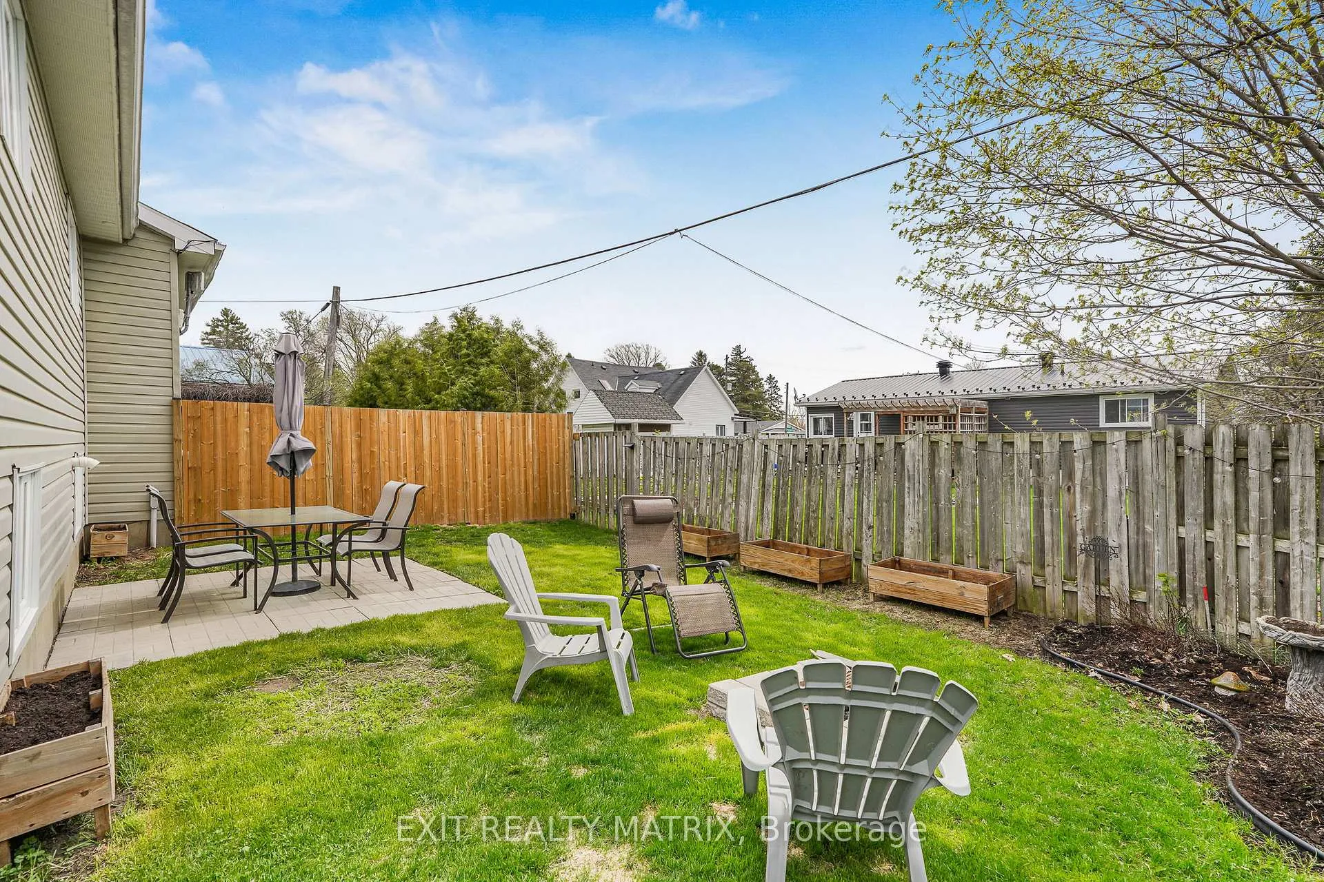 Photo 24 of Unit B, 2 Gloss Street, North Stormont, North Stormont (Finch) Twp — HOMEH