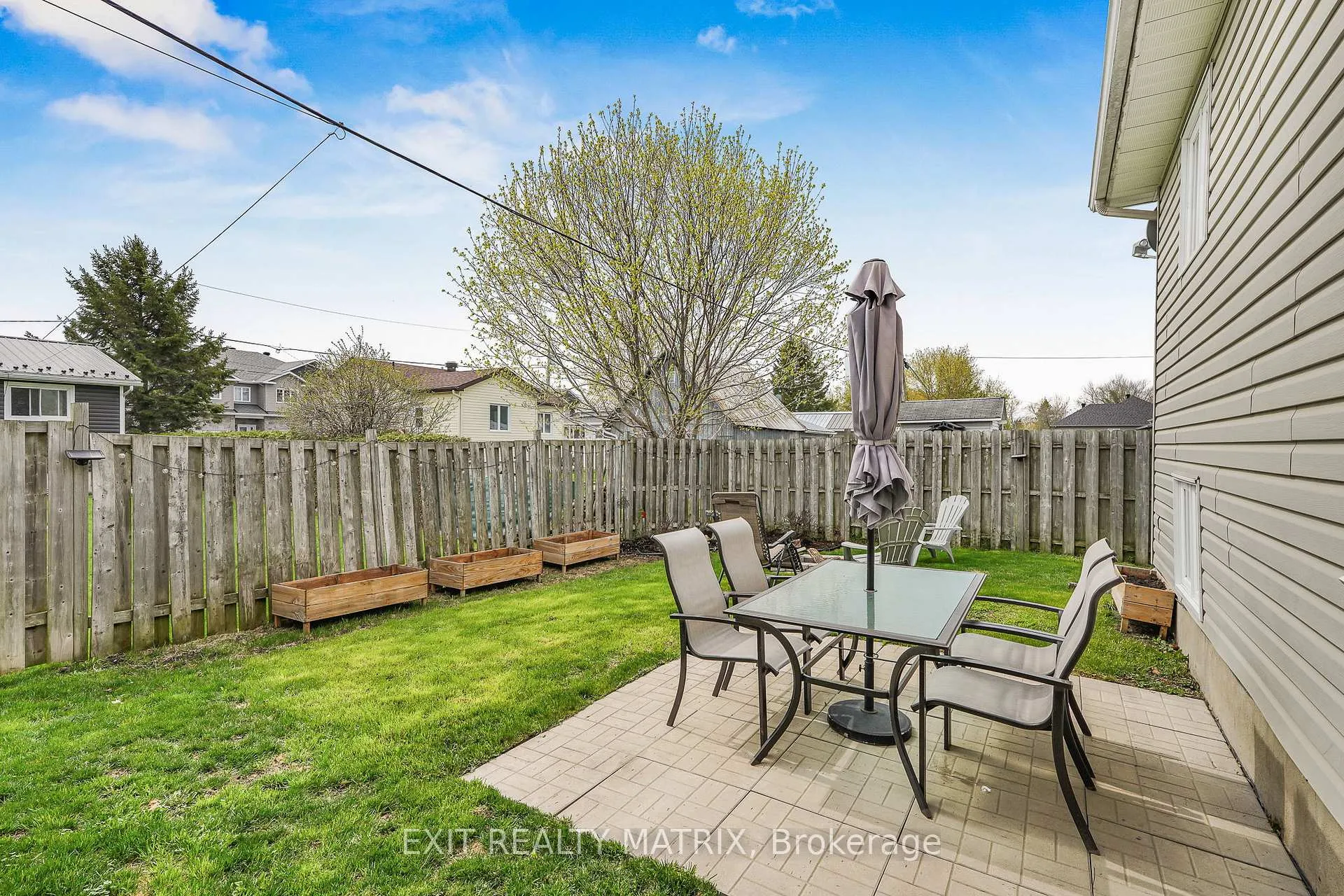 Photo 26 of Unit B, 2 Gloss Street, North Stormont, North Stormont (Finch) Twp — HOMEH