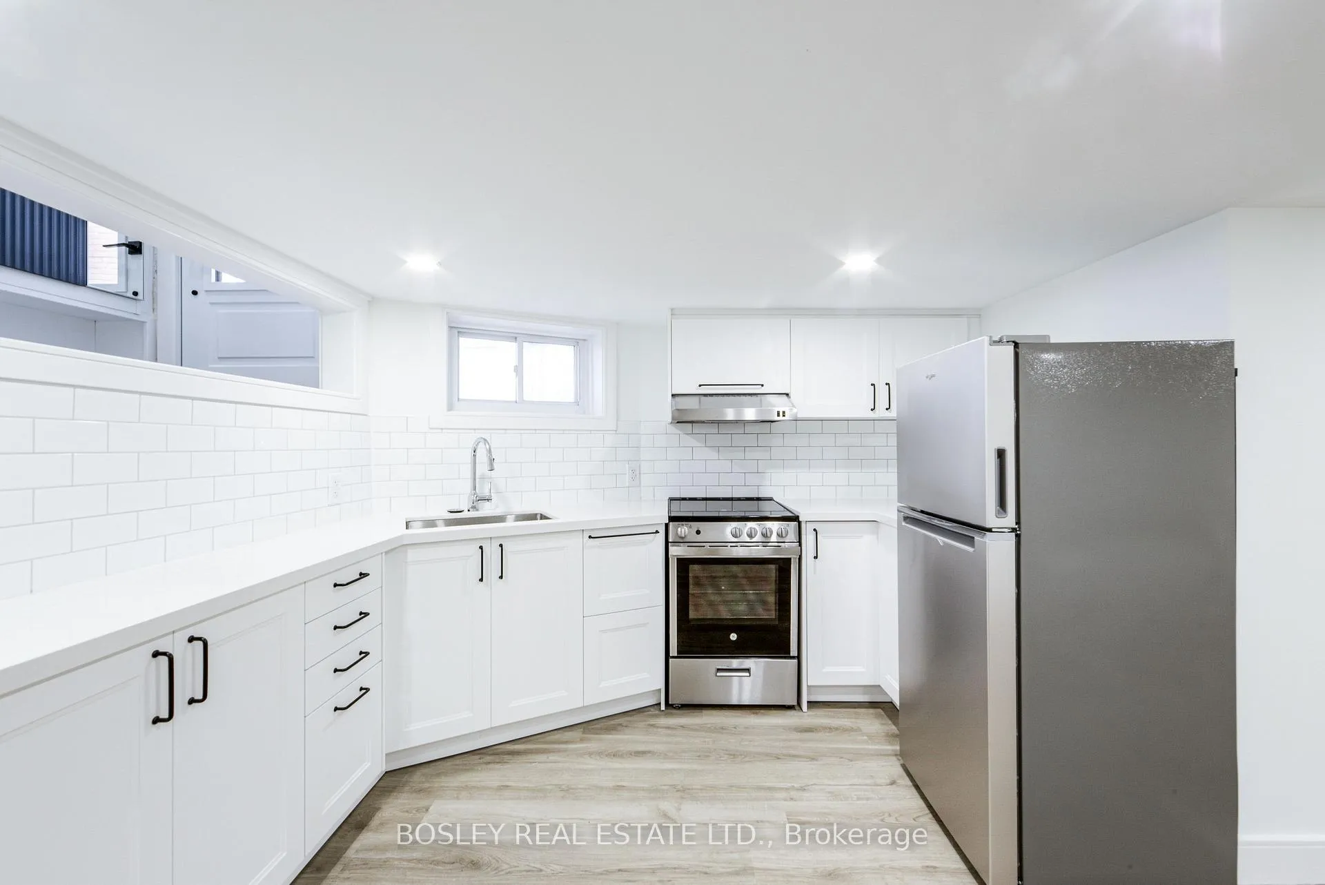 Photo 2 of Unit UNIT A, 13 Ravina Crescent, Toronto, Blake-Jones — HOMEH