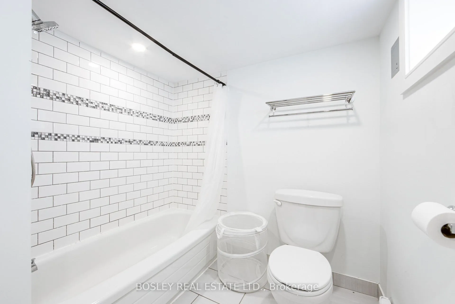 Photo 7 of Unit UNIT A, 13 Ravina Crescent, Toronto, Blake-Jones — HOMEH