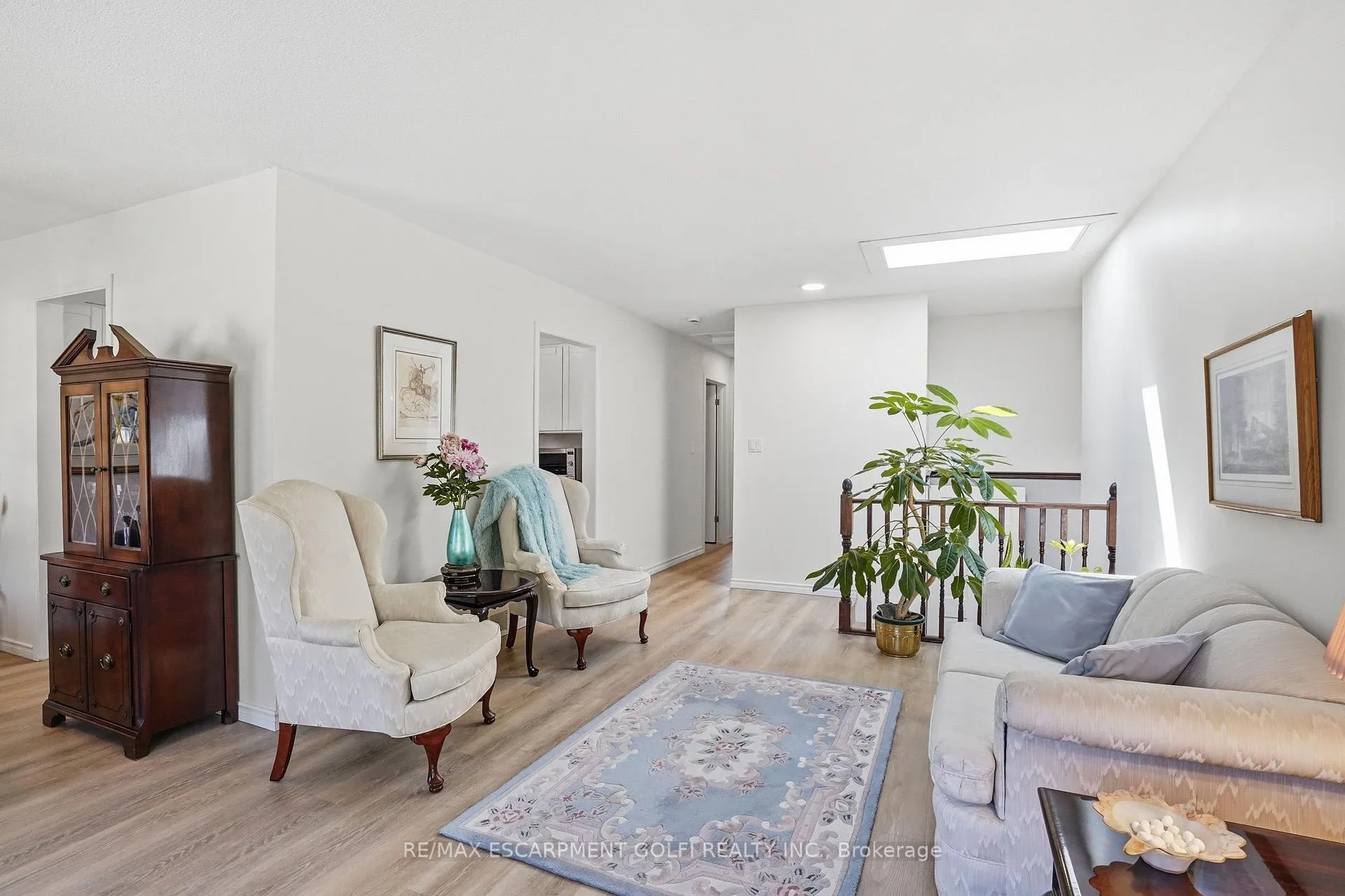 Photo 5 of 13 Fallingbrook Drive, Pelham, Fonthill — HOMEH