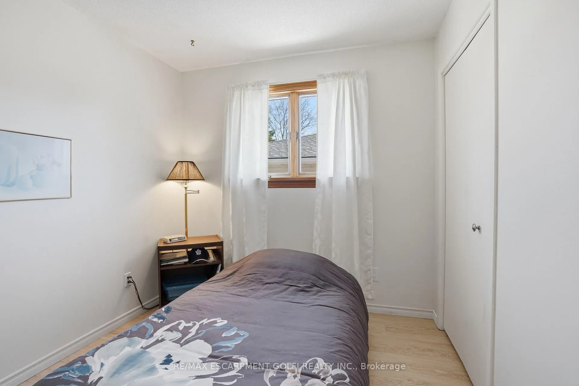 Photo 10 of 13 Fallingbrook Drive, Pelham, Fonthill — HOMEH