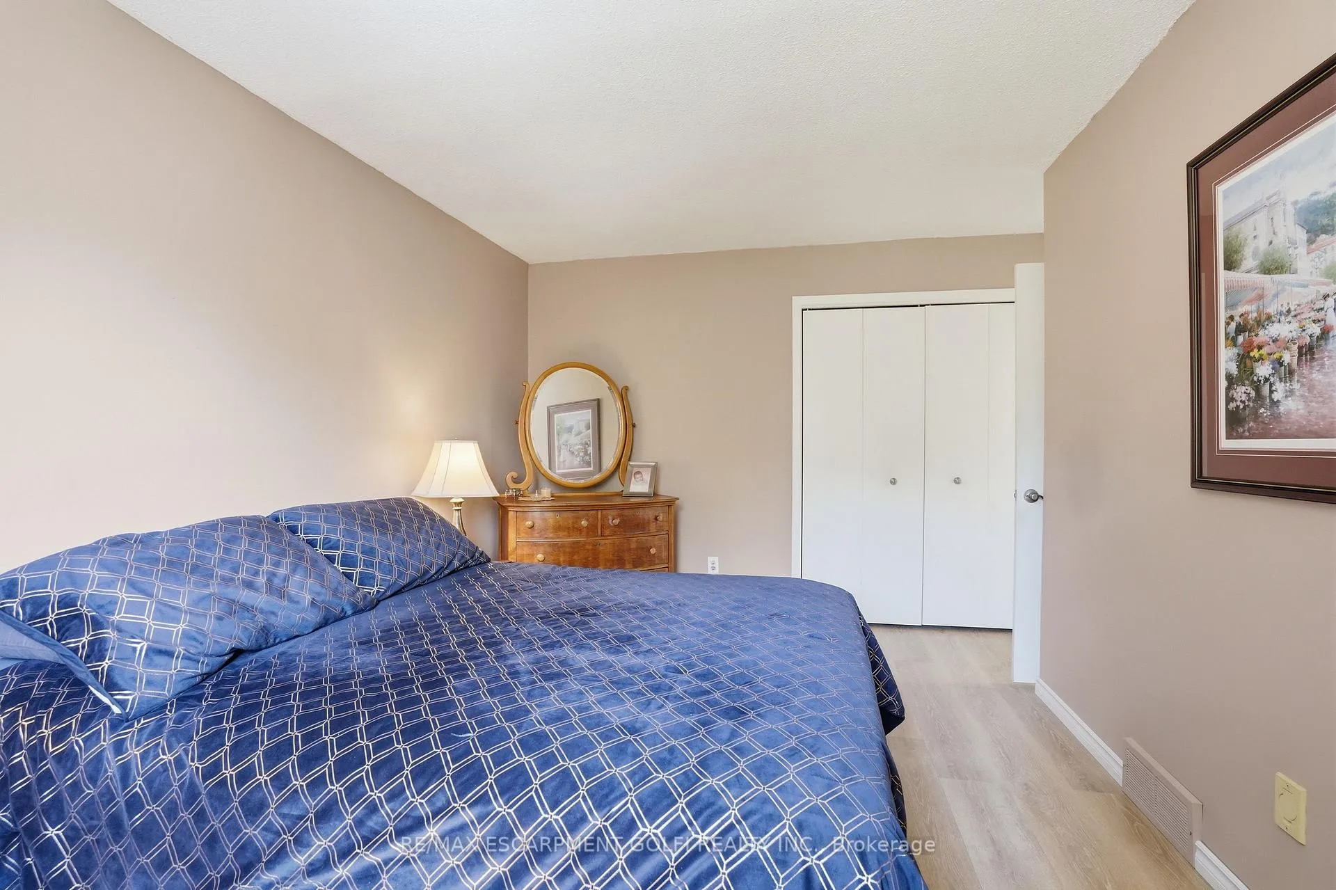 Photo 14 of 13 Fallingbrook Drive, Pelham, Fonthill — HOMEH