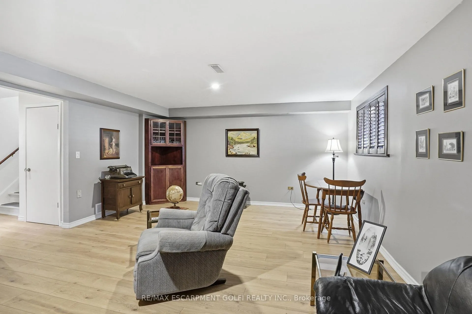 Photo 17 of 13 Fallingbrook Drive, Pelham, Fonthill — HOMEH