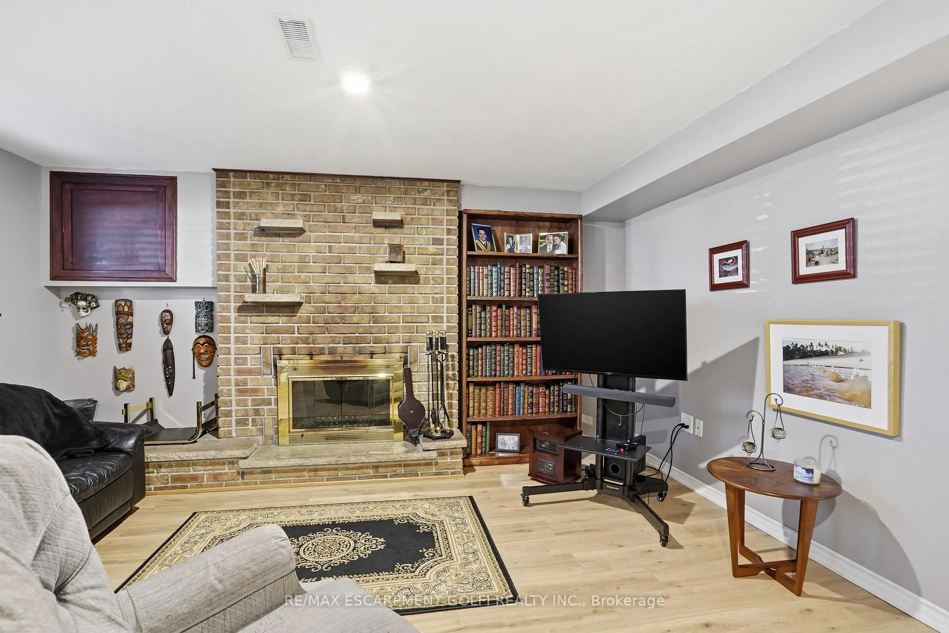 Photo 18 of 13 Fallingbrook Drive, Pelham, Fonthill — HOMEH