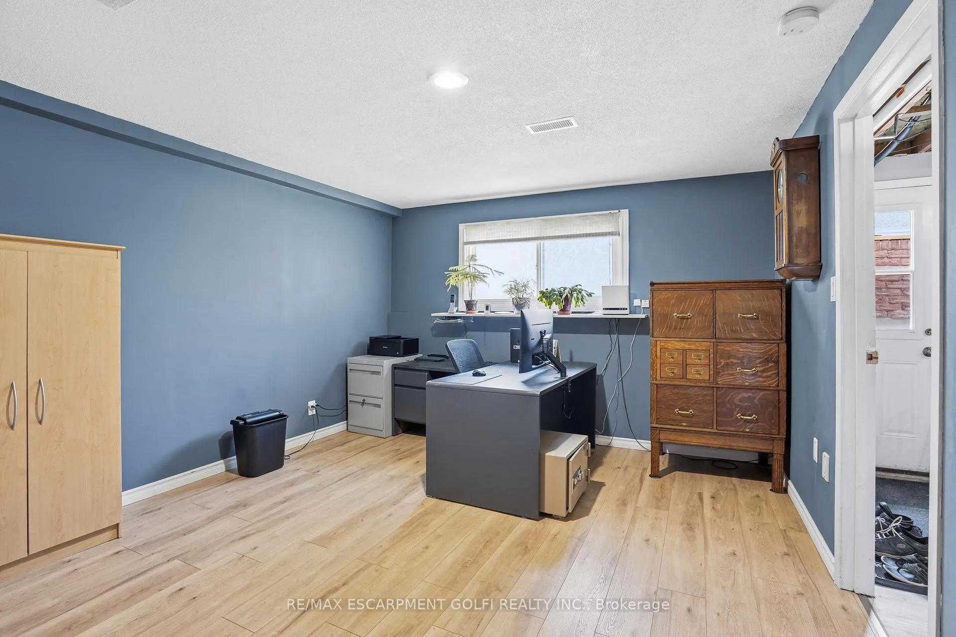 Photo 21 of 13 Fallingbrook Drive, Pelham, Fonthill — HOMEH