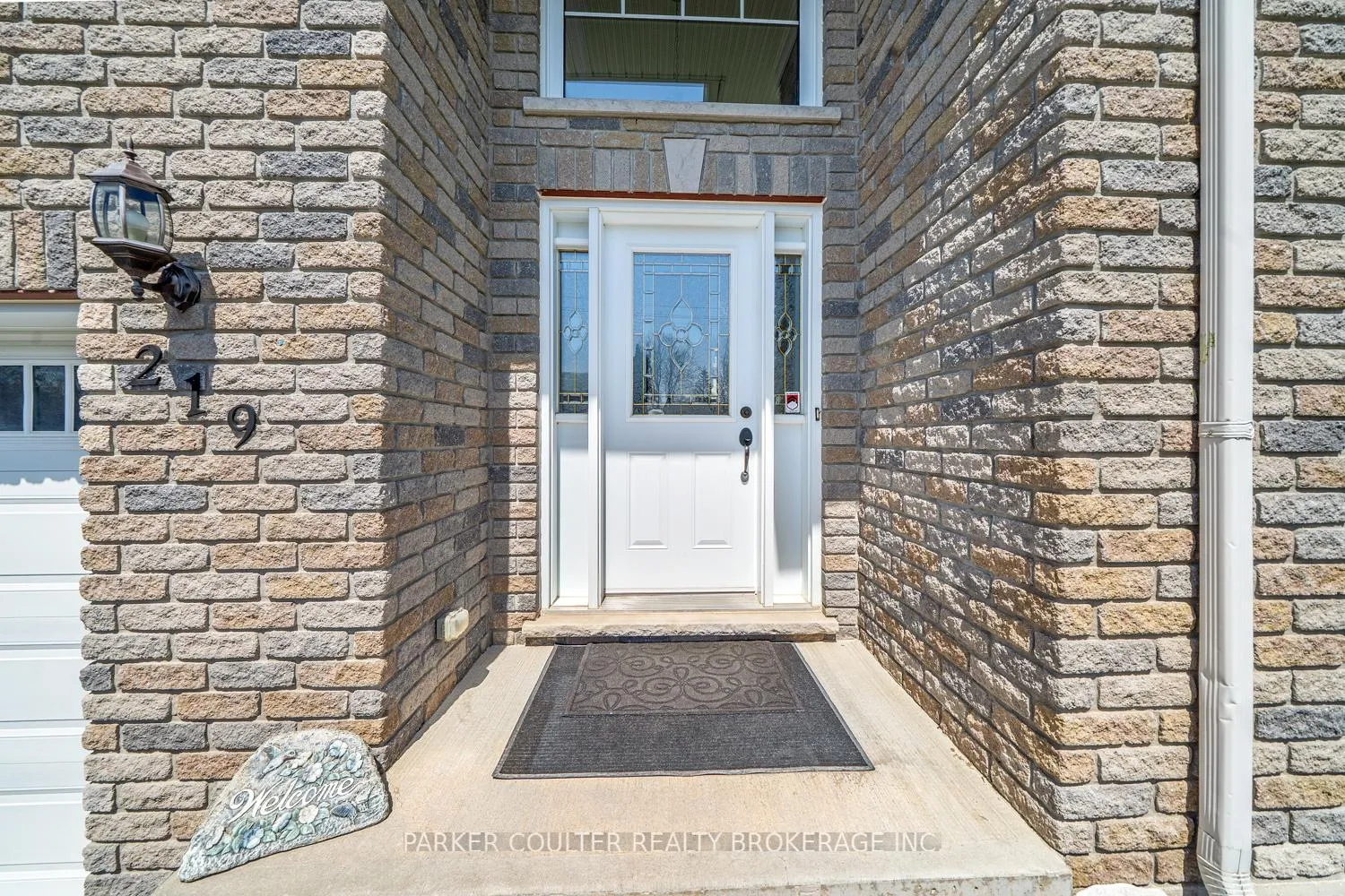 Photo 3 of 219 Centre Street, Clearview, Stayner — HOMEH