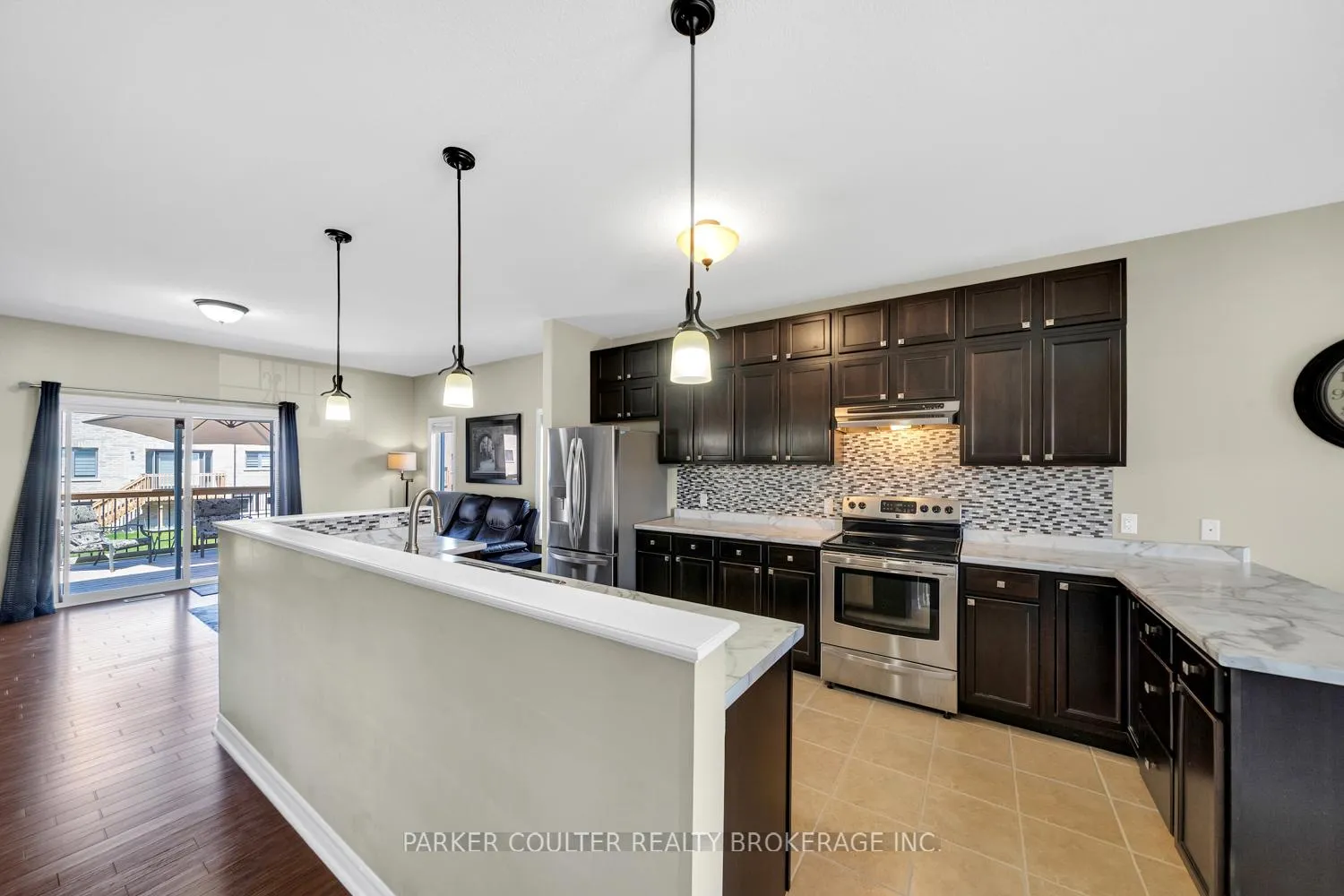 Photo 13 of 219 Centre Street, Clearview, Stayner — HOMEH