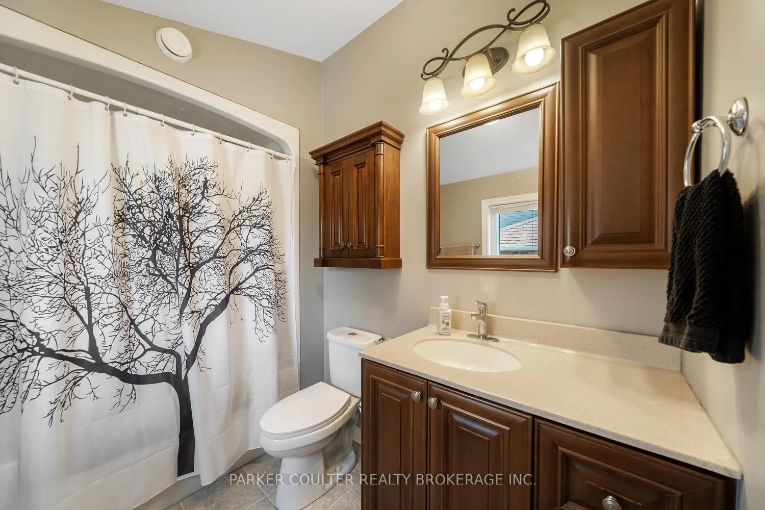 Photo 21 of 219 Centre Street, Clearview, Stayner — HOMEH
