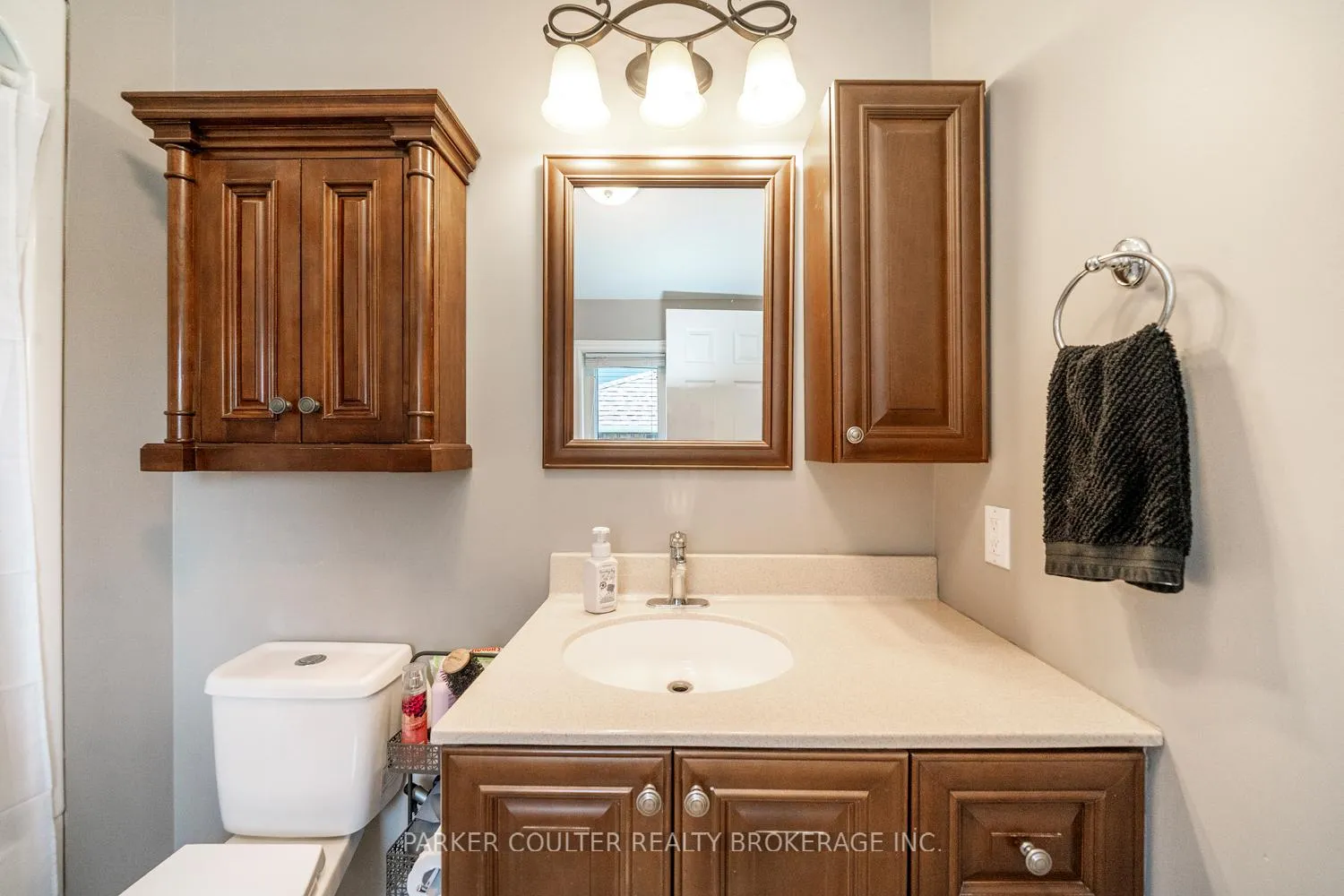 Photo 22 of 219 Centre Street, Clearview, Stayner — HOMEH