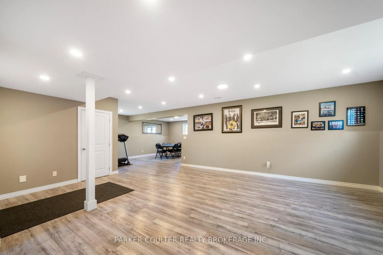 Photo 29 of 219 Centre Street, Clearview, Stayner — HOMEH