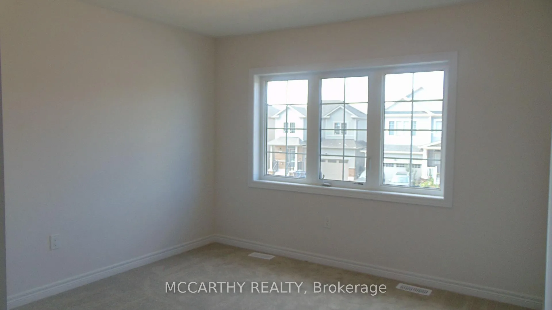Photo 10 of 496 Black Cherry Crescent, Shelburne — HOMEH
