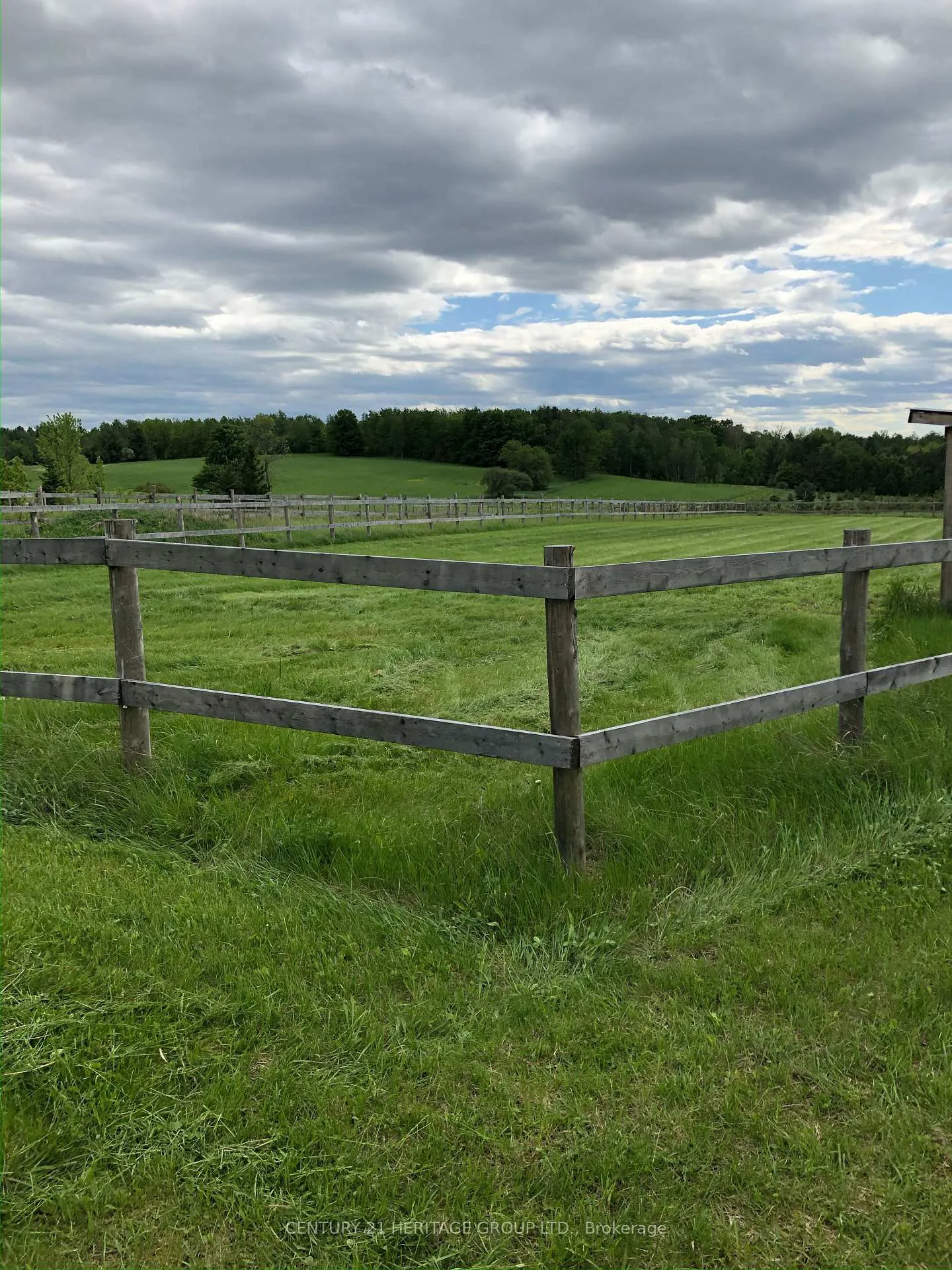 Photo 25 of 2010 15th Side Road, New Tecumseth, Rural New Tecumseth — HOMEH