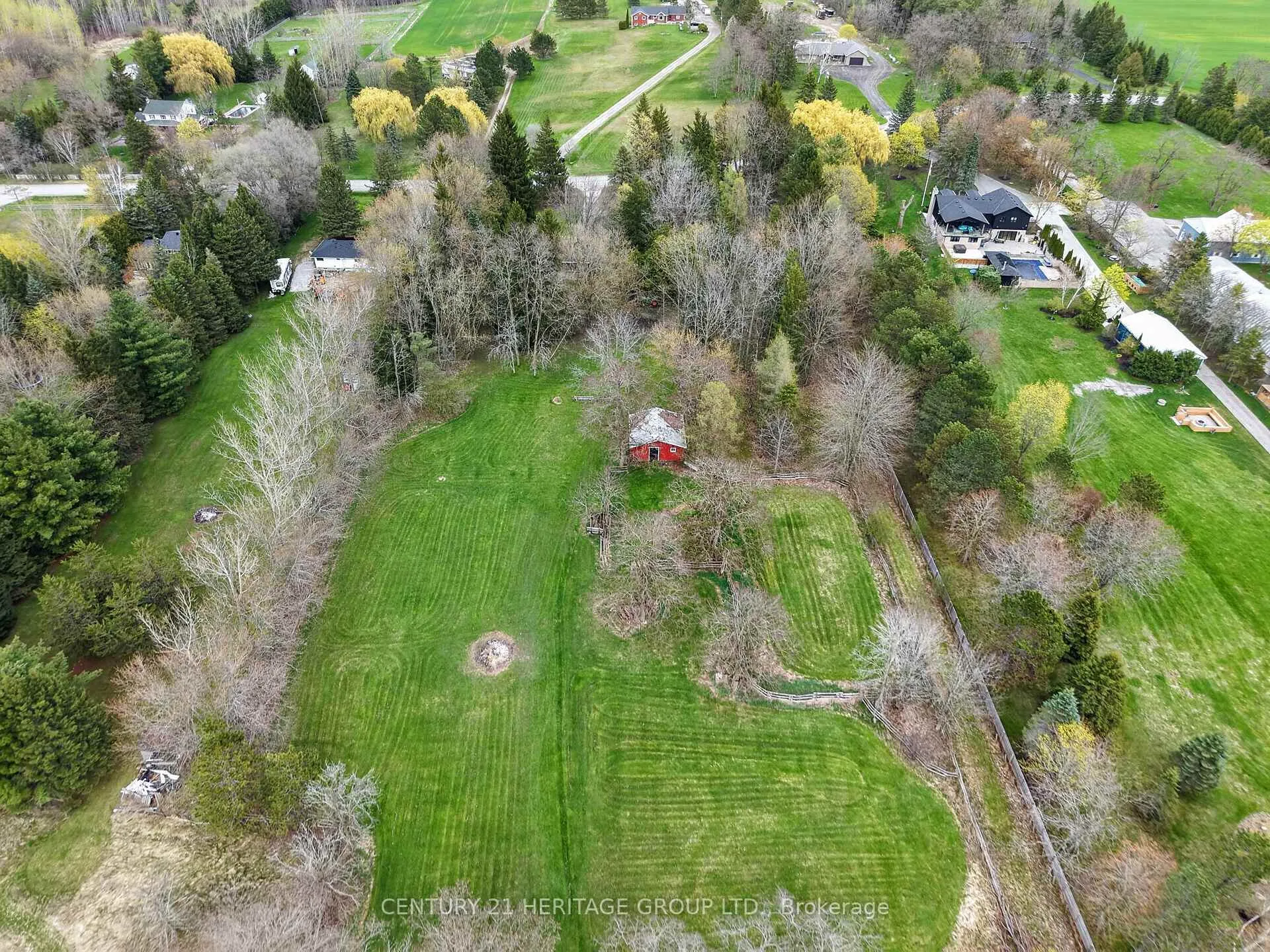 Photo 28 of 2010 15th Side Road, New Tecumseth, Rural New Tecumseth — HOMEH