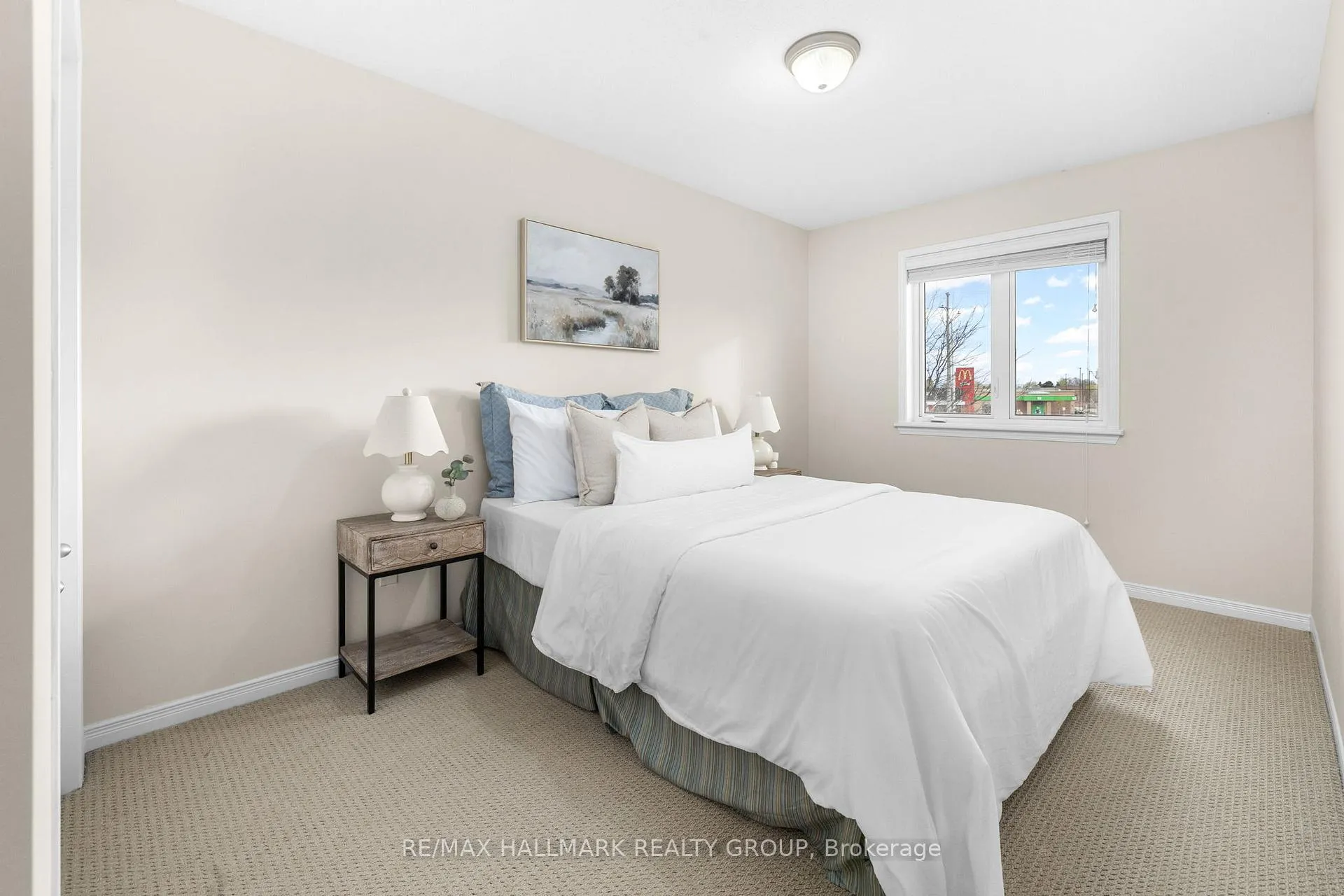 Photo 32 of 610 Everlasting Crescent, Ottawa, Springridge/East Village — HOMEH