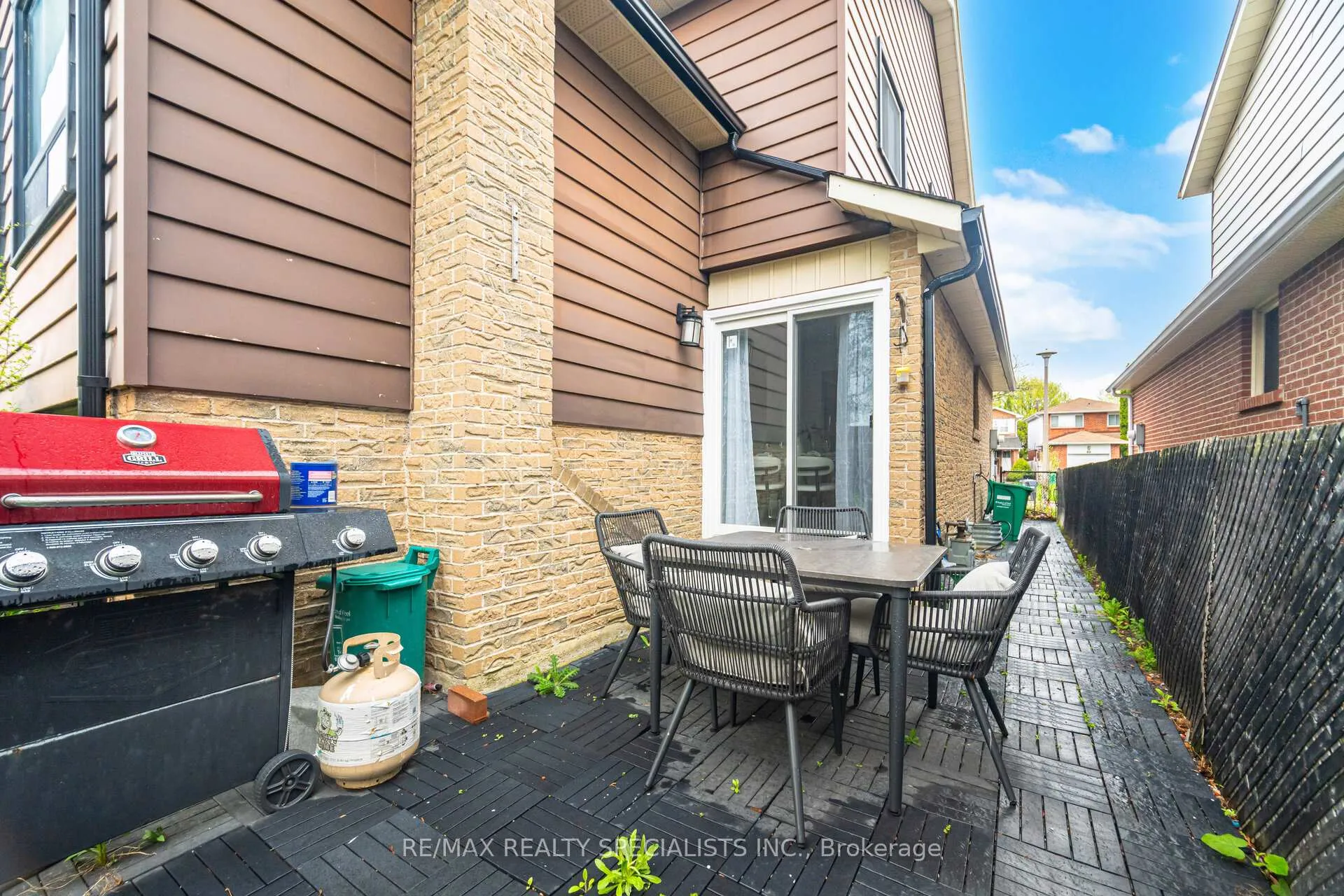 Photo 36 of 41 Weybridge Trail, Brampton, Madoc — HOMEH