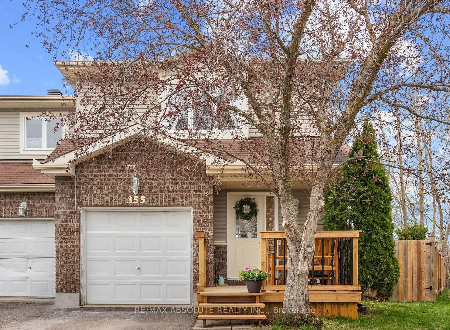 Photo 1 of 355 Fairbrooke Court, Arnprior — HOMEH
