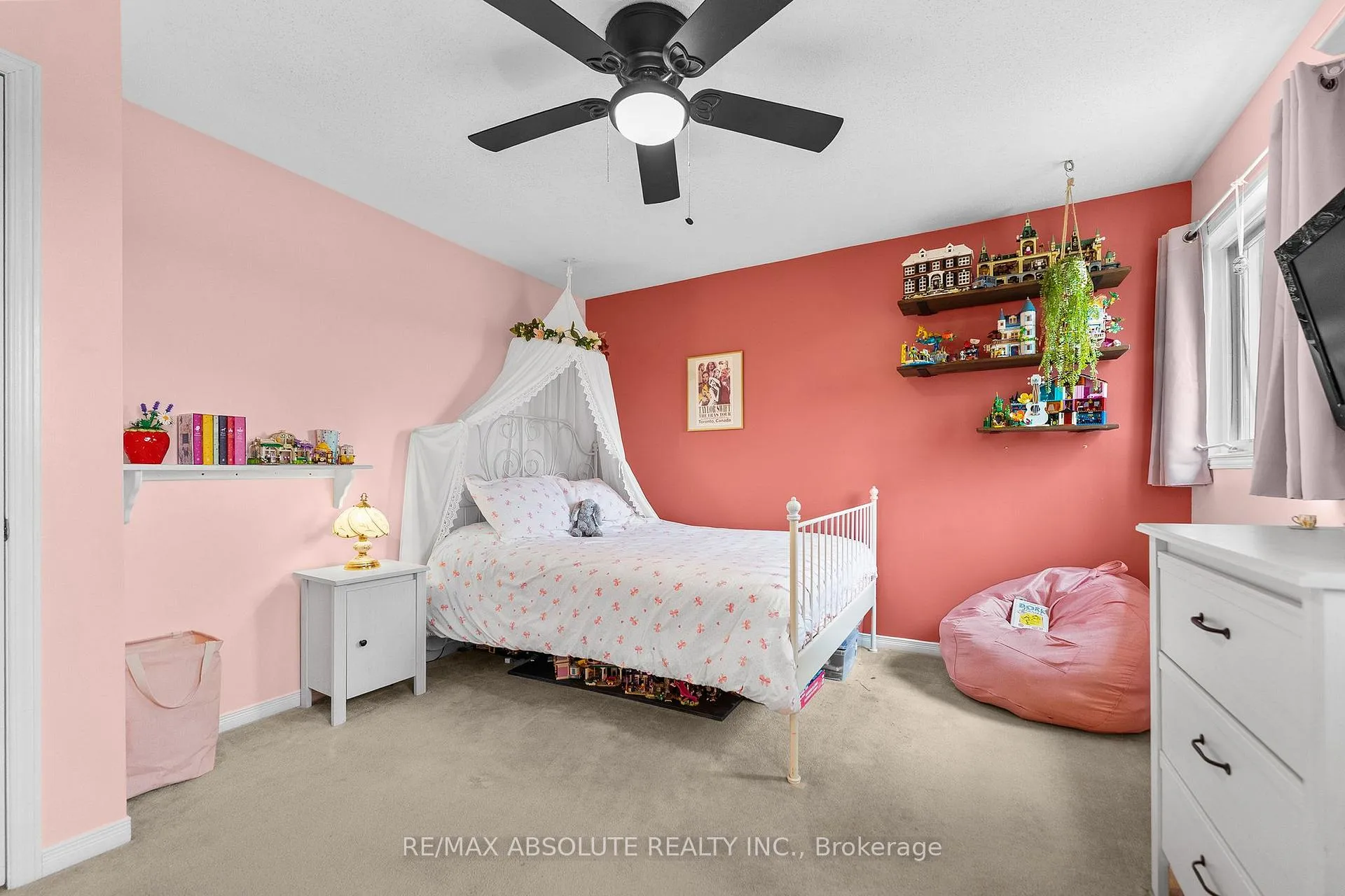 Photo 21 of 355 Fairbrooke Court, Arnprior — HOMEH