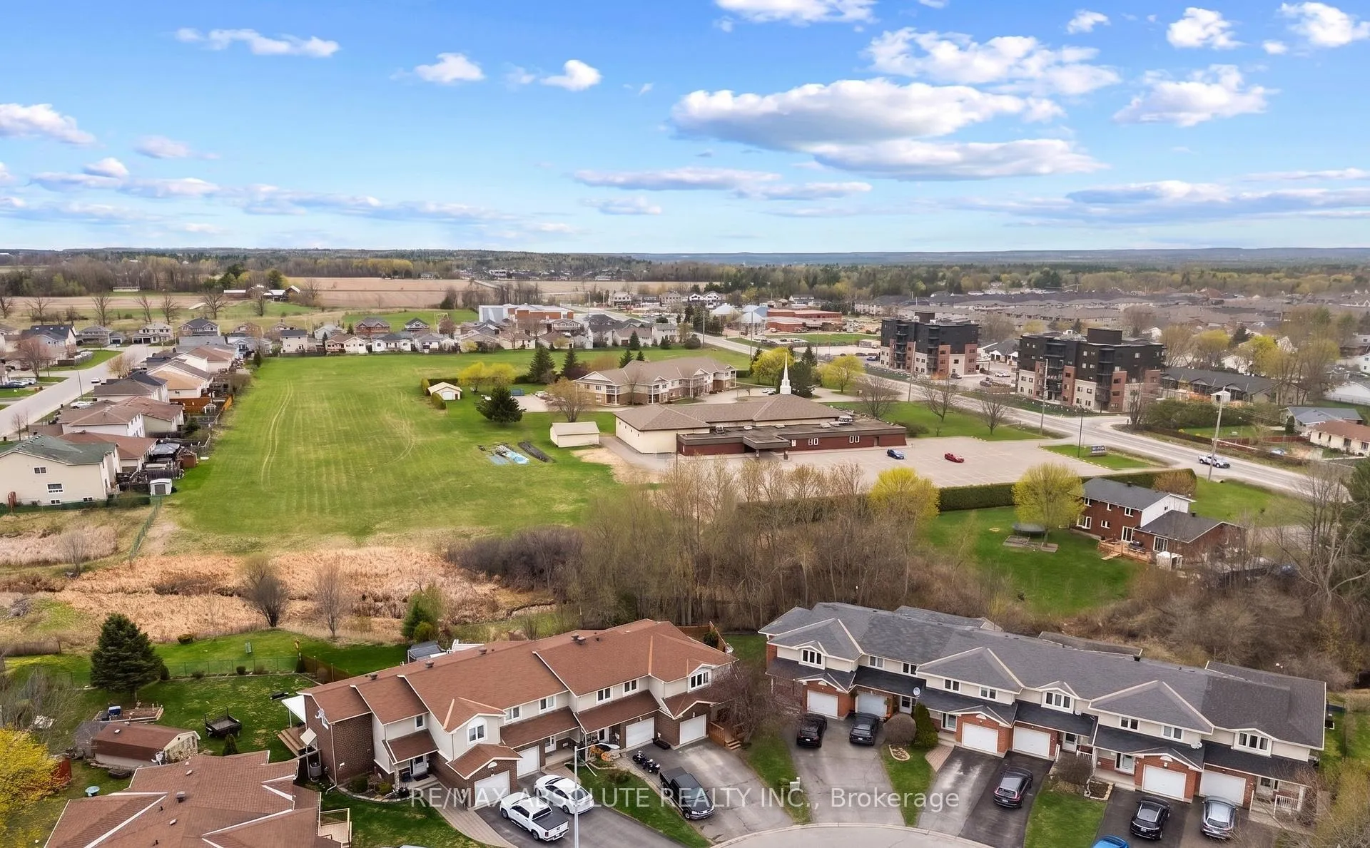 Photo 44 of 355 Fairbrooke Court, Arnprior — HOMEH