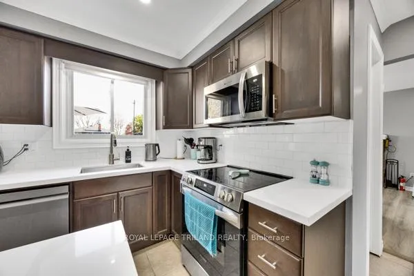 Photo 15 of 59 Vanier Place, St. Thomas — HOMEH