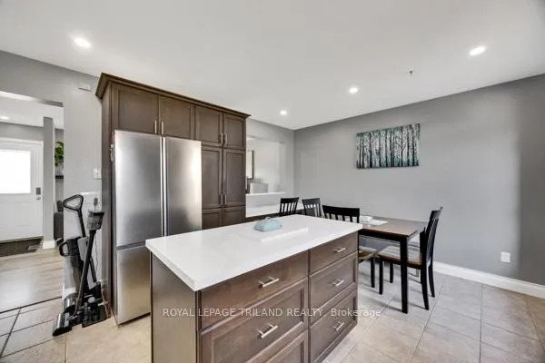 Photo 17 of 59 Vanier Place, St. Thomas — HOMEH